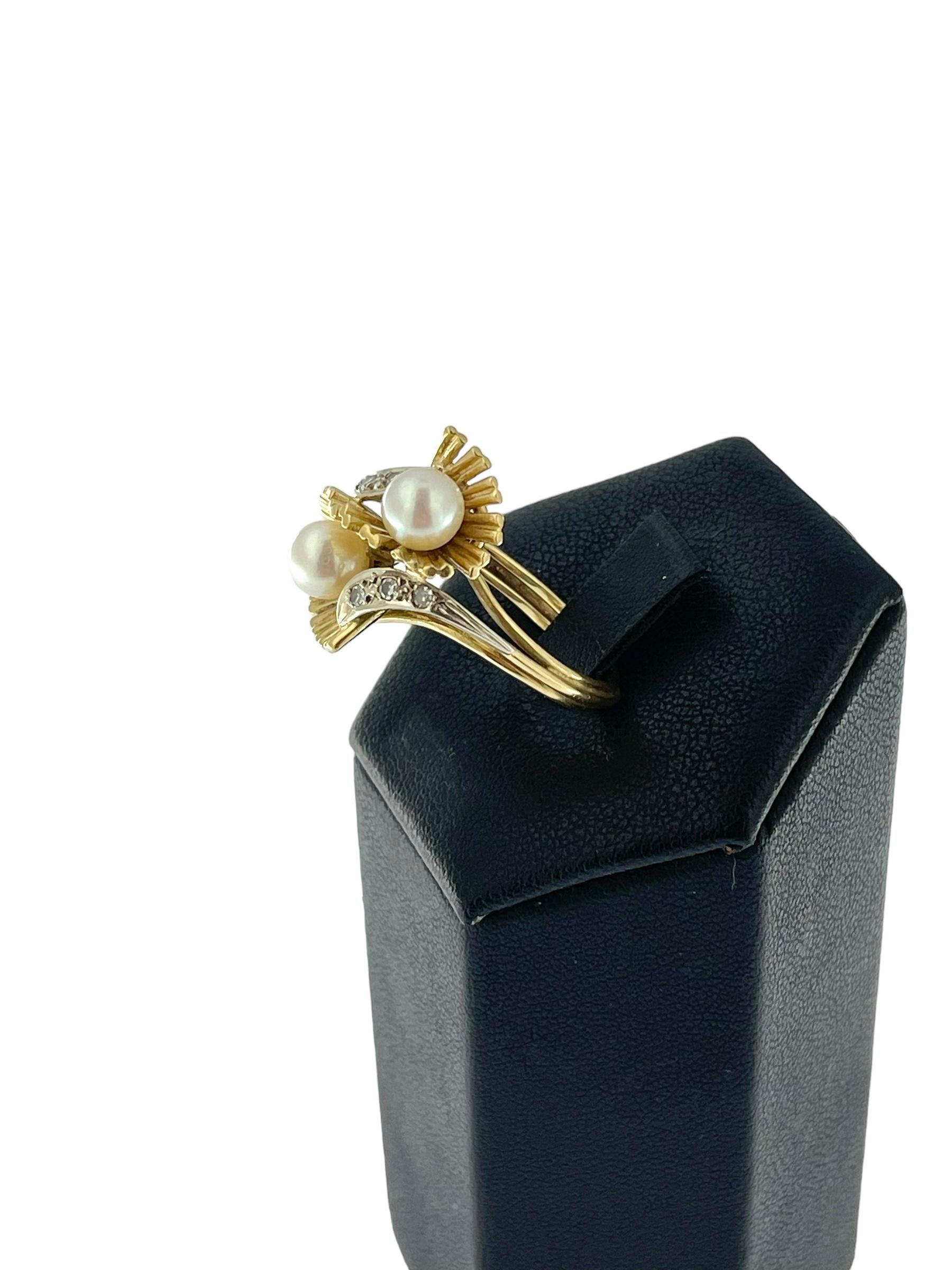 Brilliant Cut Vintage Italian Gold Ring with Pearls and Diamonds For Sale