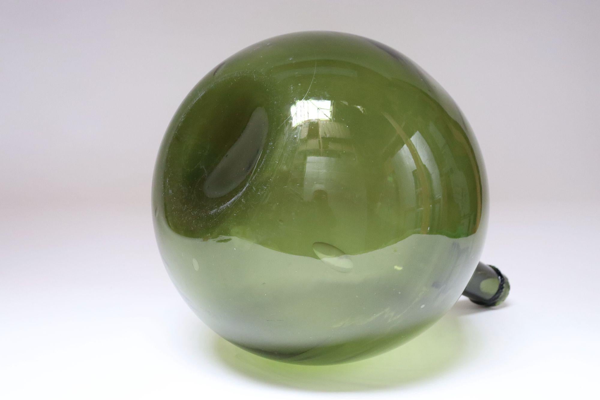 Vintage Italian Green Blown Glass Bulbous Form Demijohn Carboy For Sale 1