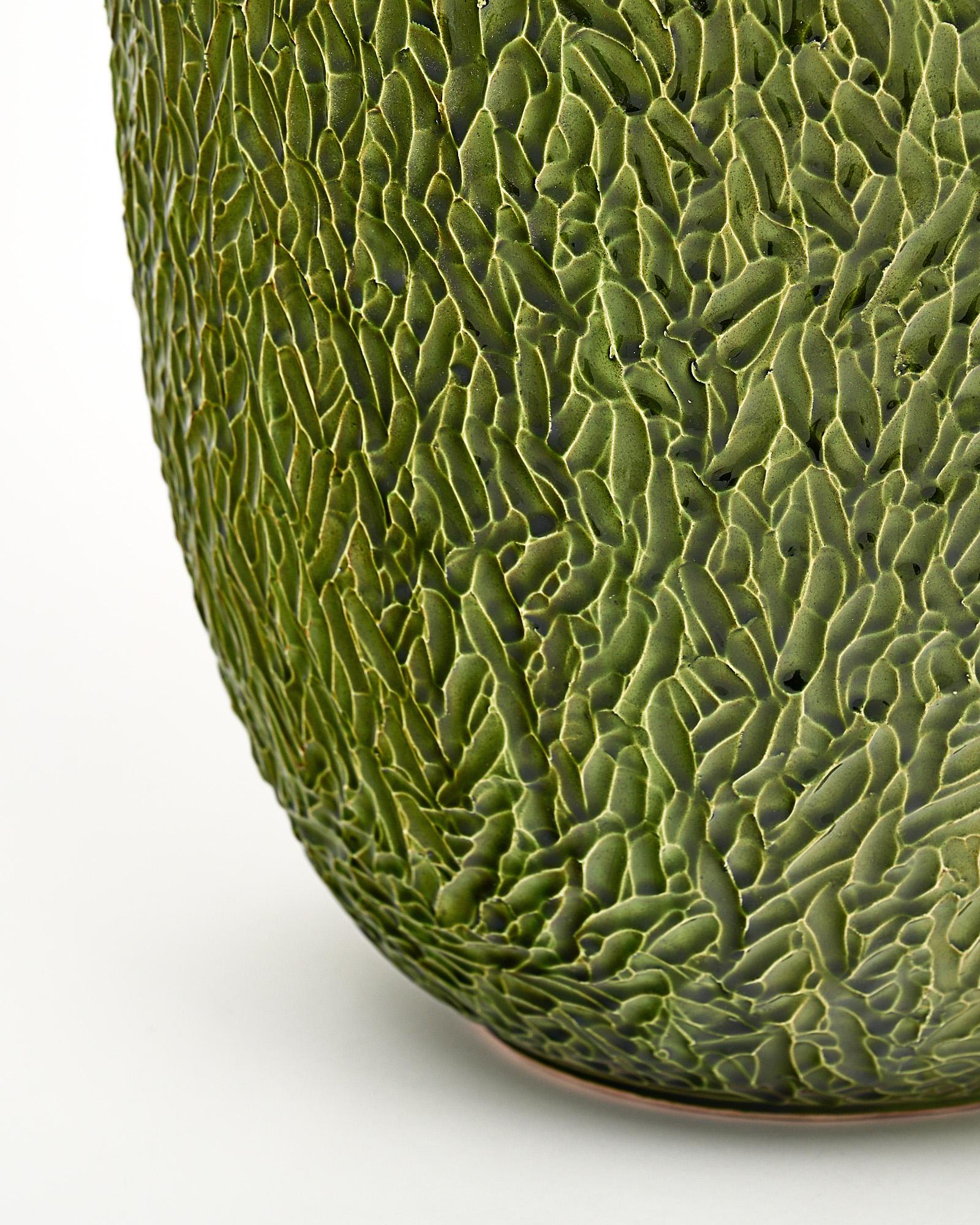Vase italien vintage en céramique verte Bon état - En vente à Austin, TX