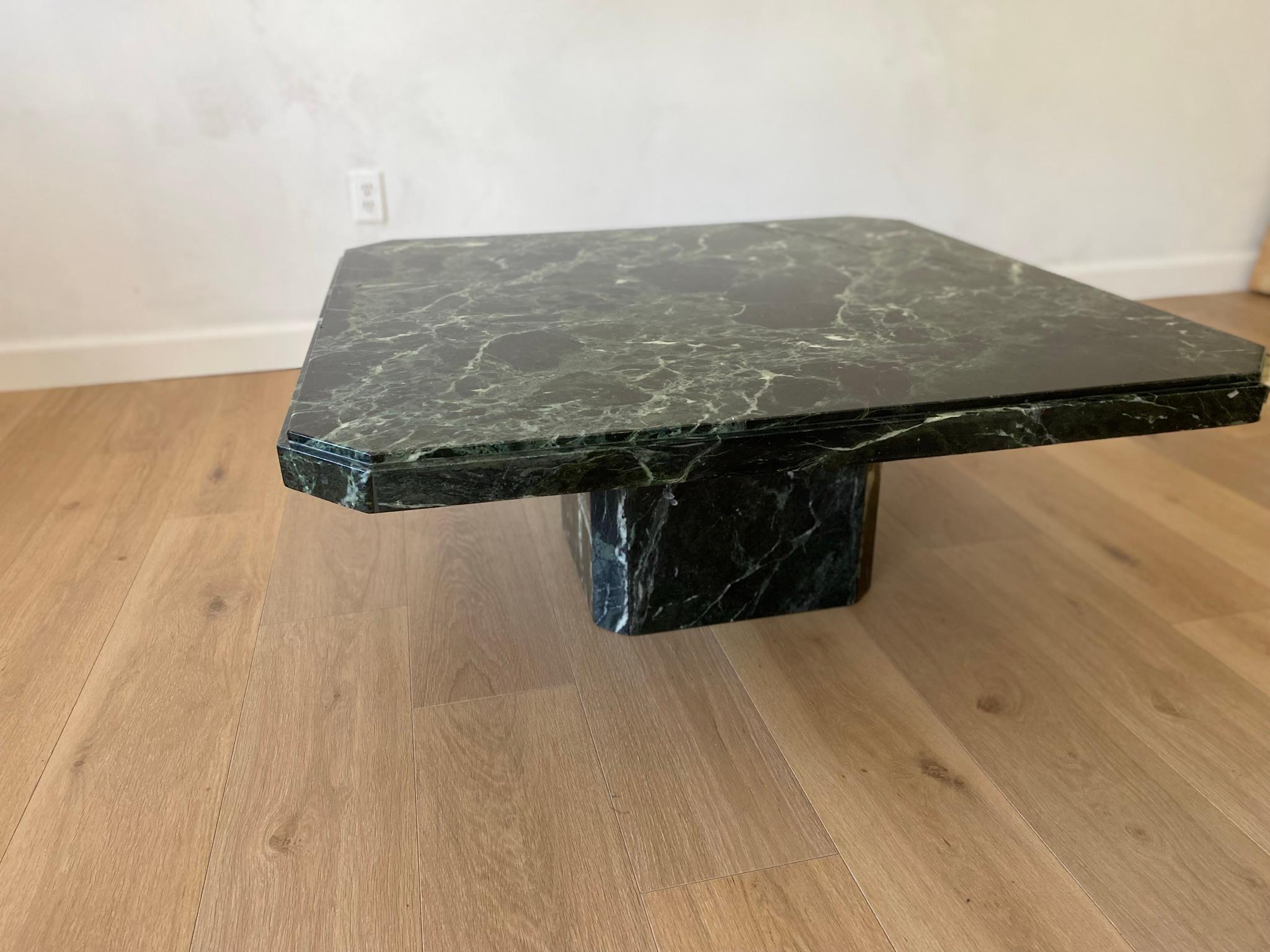20th Century Vintage Italian Green Marble Coffee Table For Sale