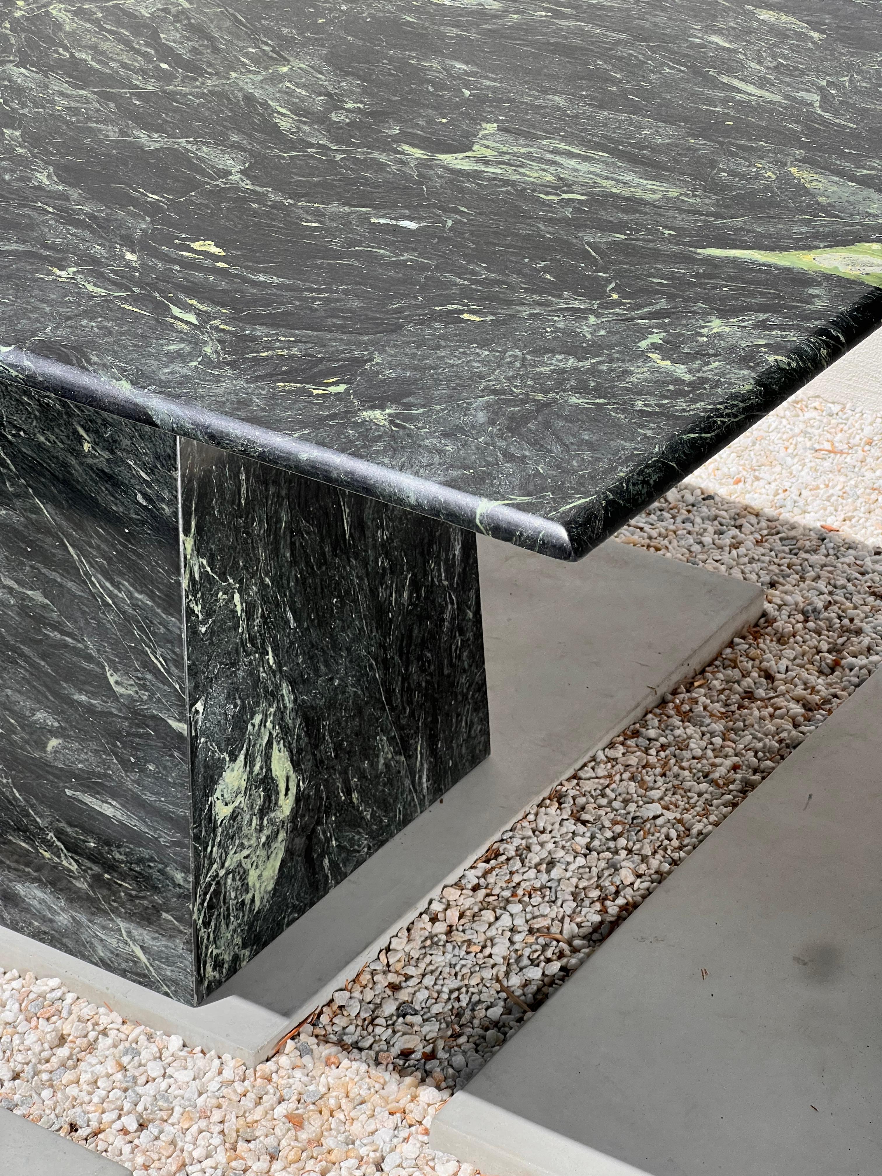 Vintage Italian green marble dining table, late 20th century 6
