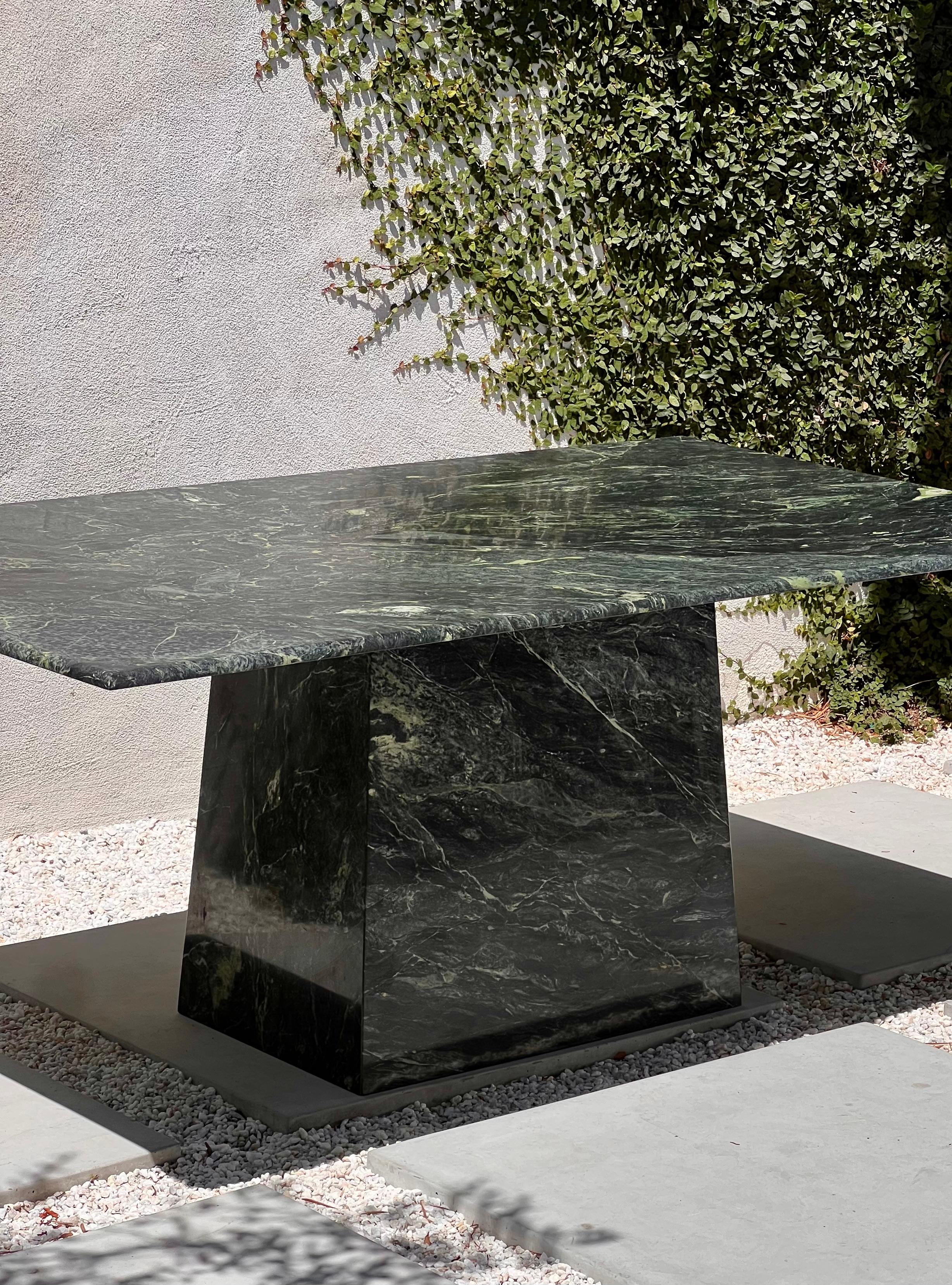 Vintage Italian green marble dining table, late 20th century 12