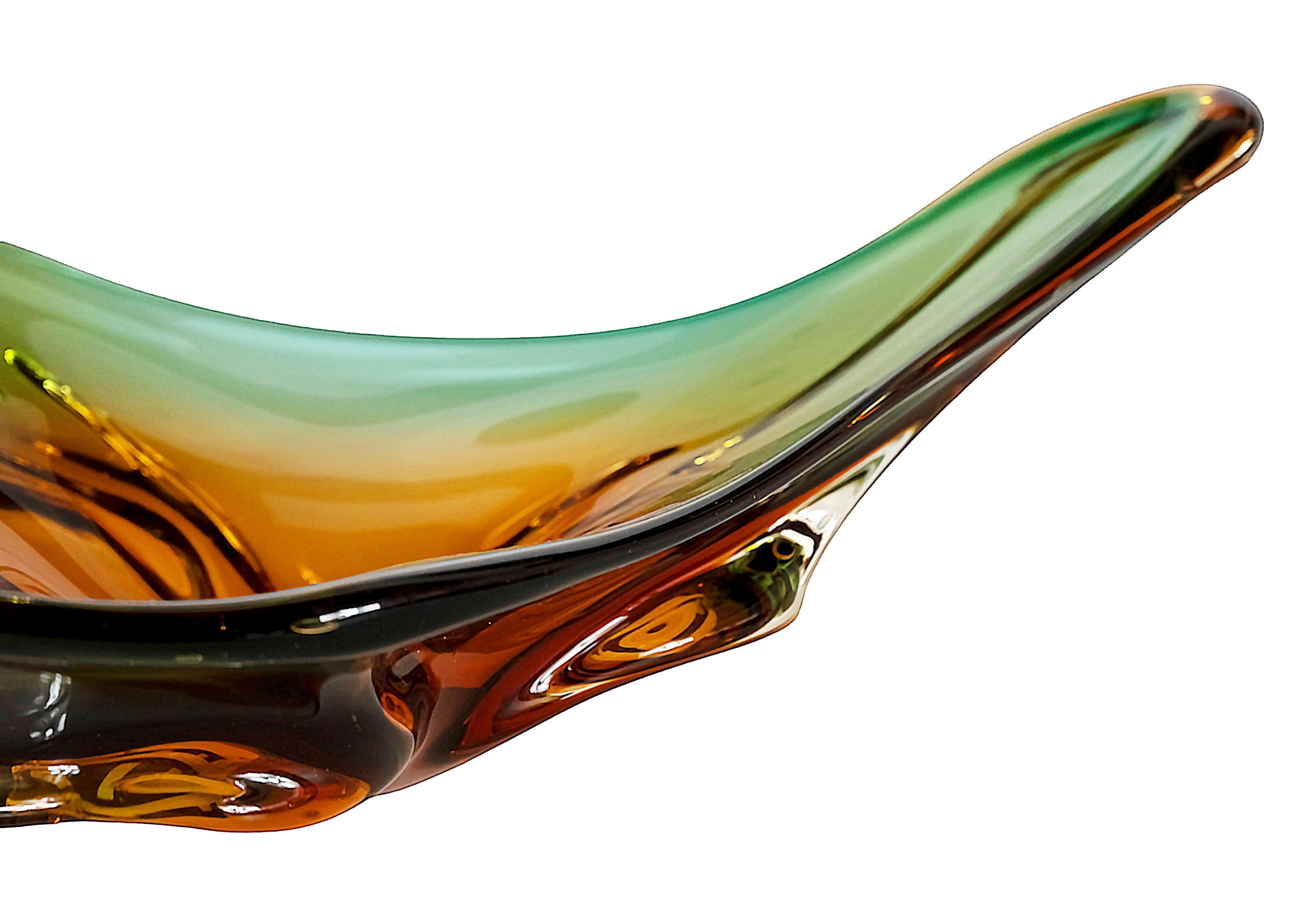 20th Century Vintage Italian Handmade Murano Glass Vase / Centerpiece For Sale