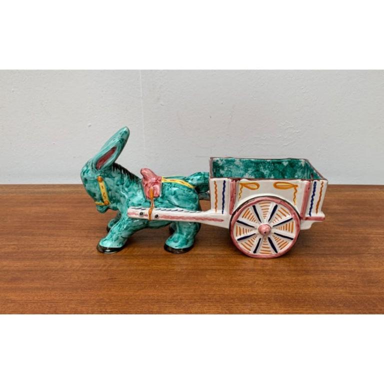 Vintage Italian Handpainted Donkey with Cart Bowl Sculpture aus Deruta, Italien, in sehr gutem Zustand. Entworfen 1980 bis 1989 Dieses Stück hat ein Zuordnungszeichen, ich bin sicher, dass es völlig authentisch ist und übernehme die volle