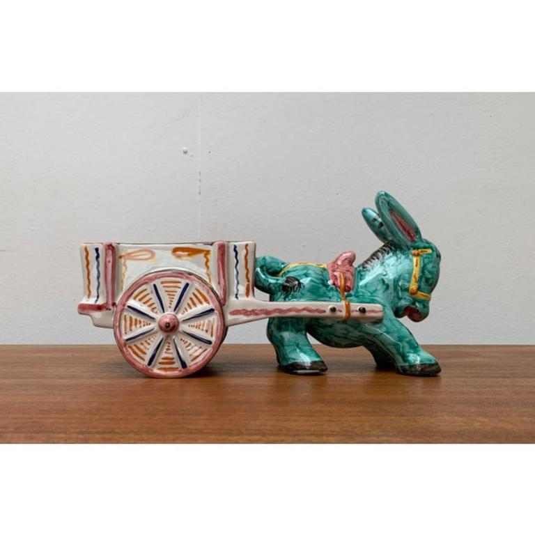 Italienische handbemalte Vintage-Skulptur eines Esels mit Rollwagen aus Deruta, Italien (20. Jahrhundert) im Angebot