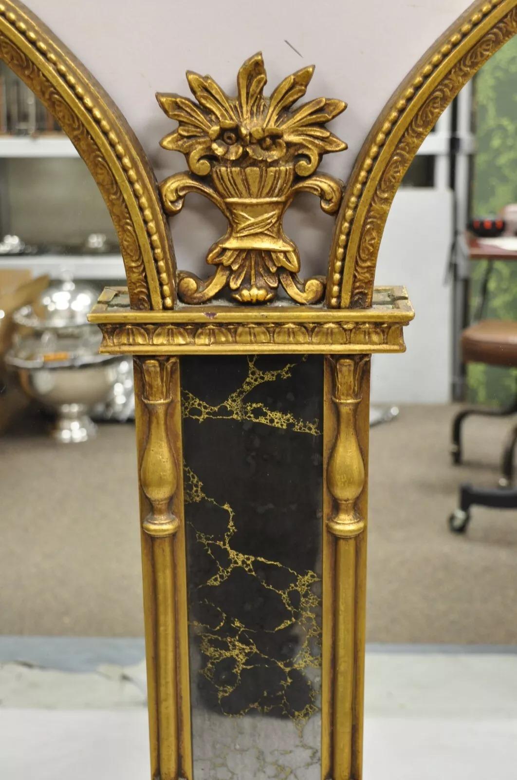 Inconnu Grand miroir mural Trumeau vintage italien Hollywood Regency à double arc doré en vente