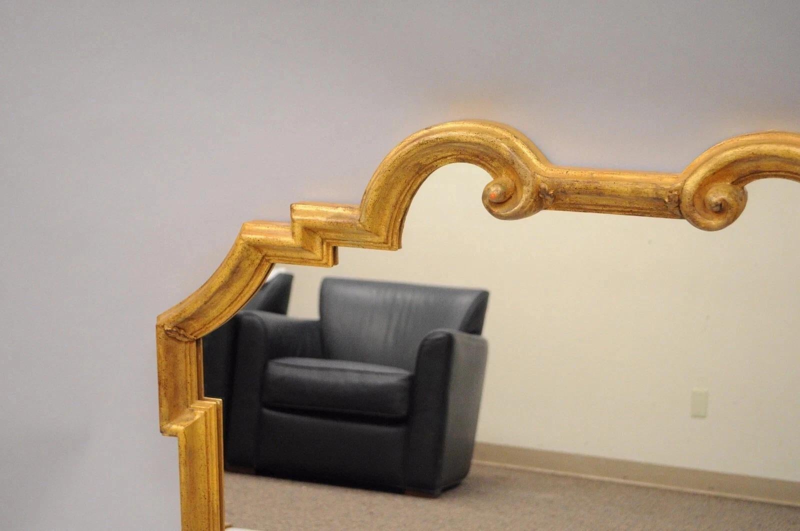 Vintage Italian Hollywood Regency Gold Gilt Carved Wood 32 x 40 Wall Mirror (Glas) im Angebot