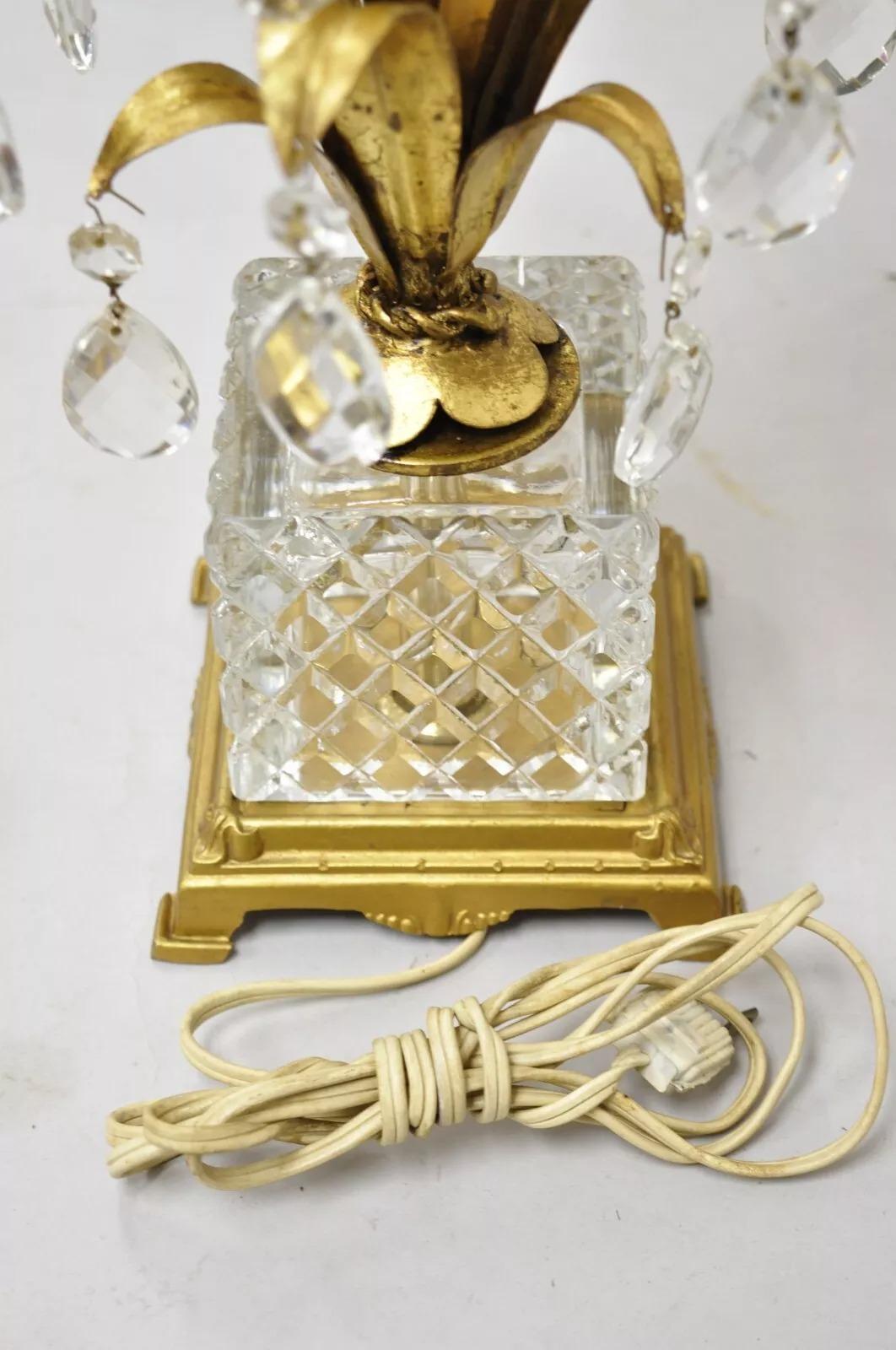 Lampe de bureau italienne Hollywood Regency dorée et matelassée avec cristaux en vente 3