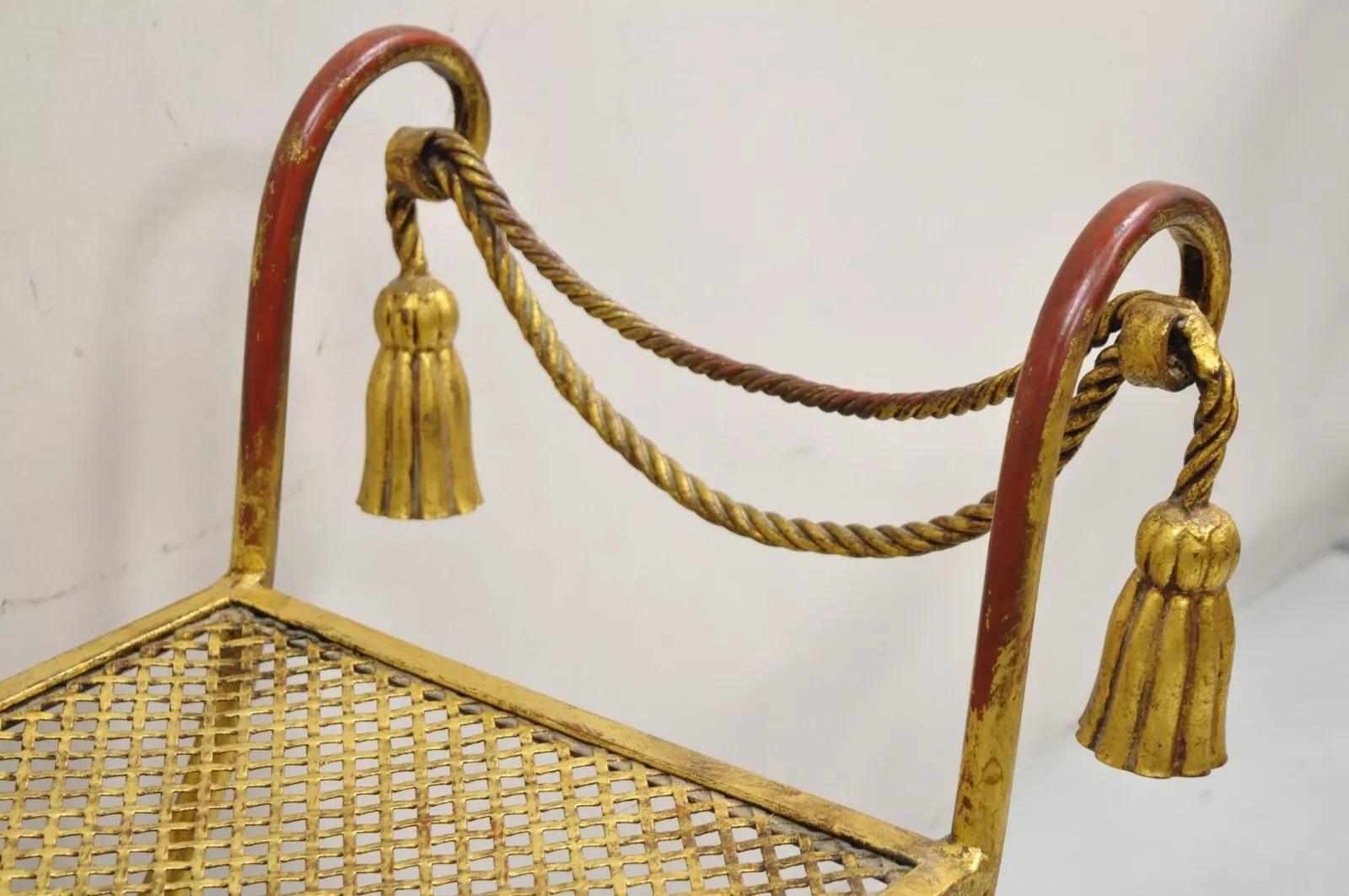 Italienische Hollywood-Regency-Schminkbank, Vintage, Gold, vergoldetes Eisen, Seil, Quaste, Curule im Angebot 2