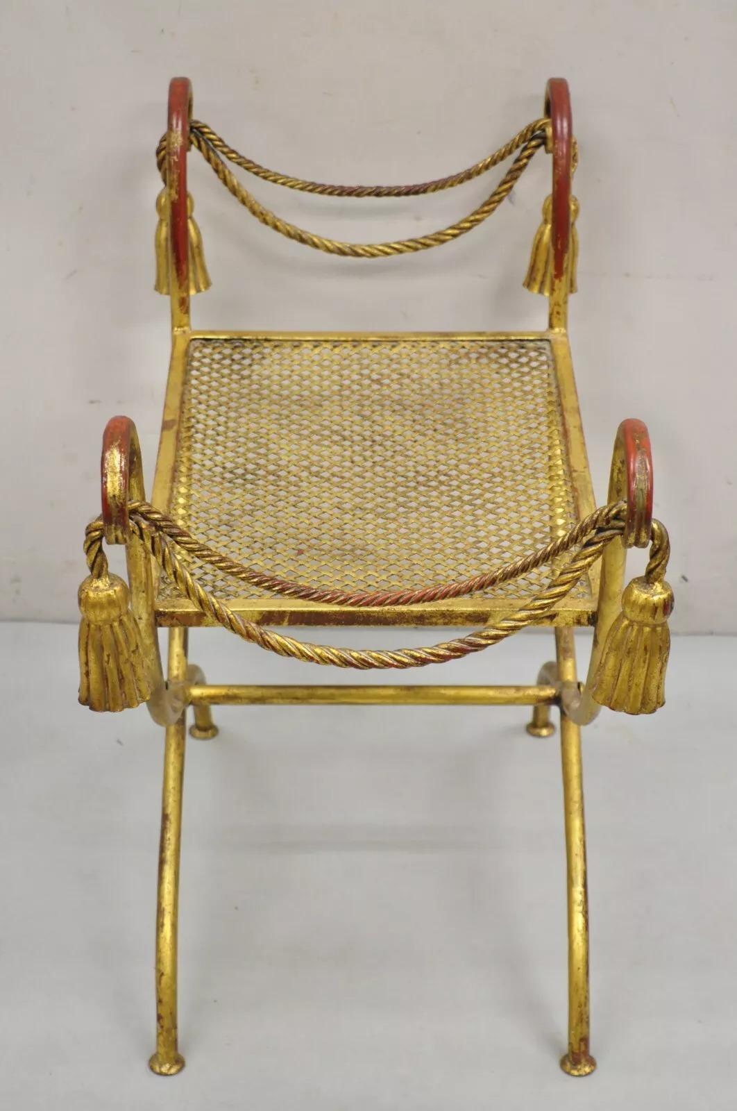 Italienische Hollywood-Regency-Schminkbank, Vintage, Gold, vergoldetes Eisen, Seil, Quaste, Curule im Angebot 3