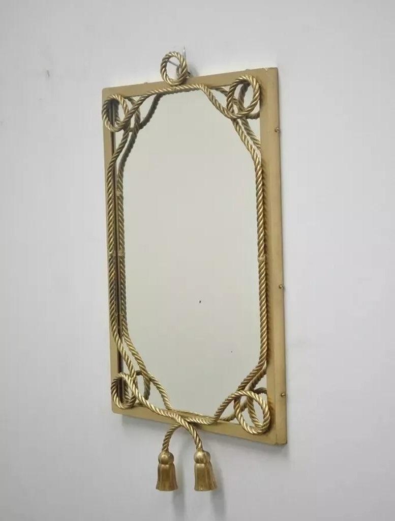 Espejo de pared Vintage Italian Hollywood Regency Gold Gilt Iron Rope Tassel Tole Desconocido en venta