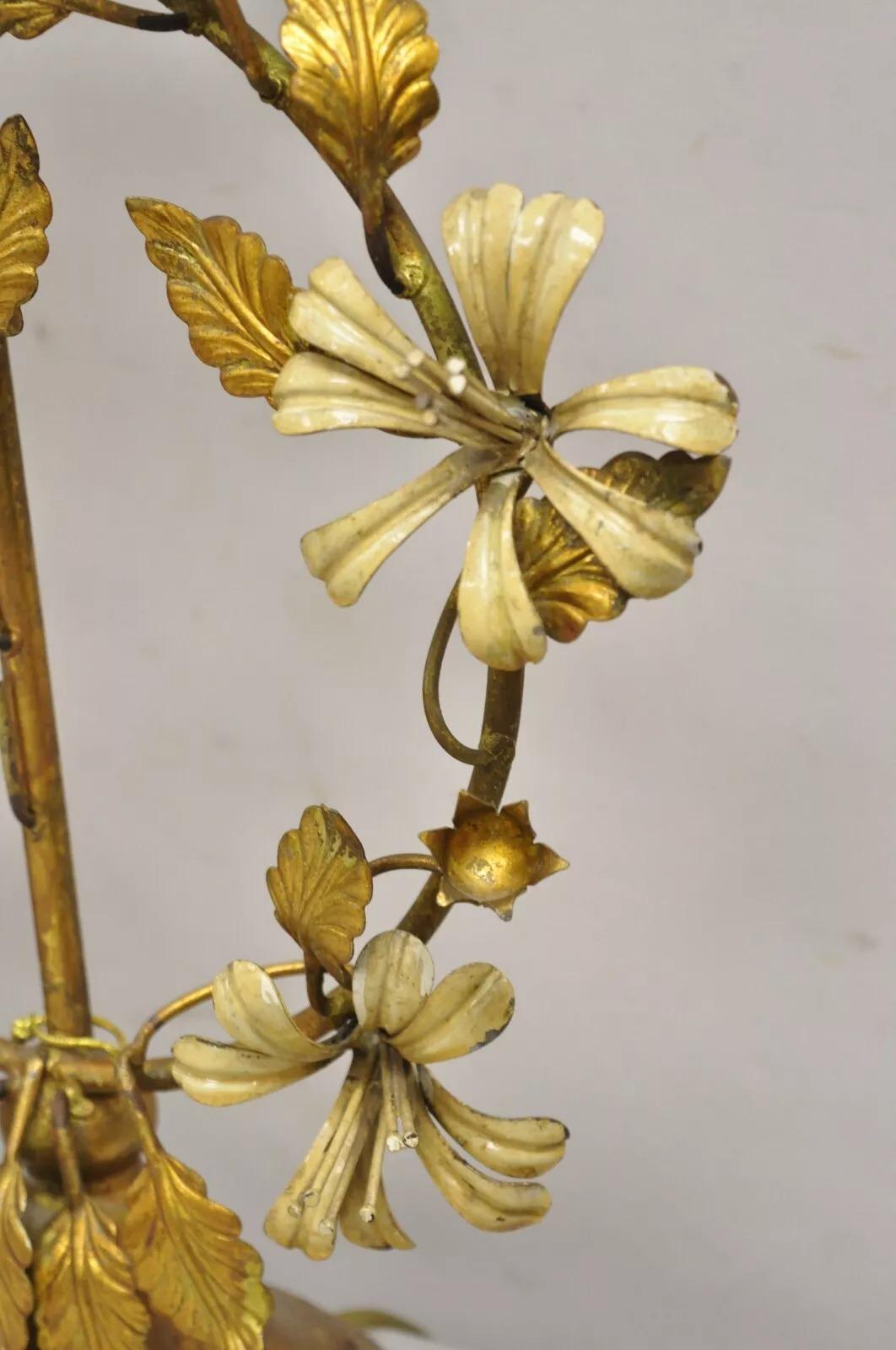 Vintage Italian Hollywood Regency Gold Gilt Iron Tole Metal Table Lamps - a Pair For Sale 6