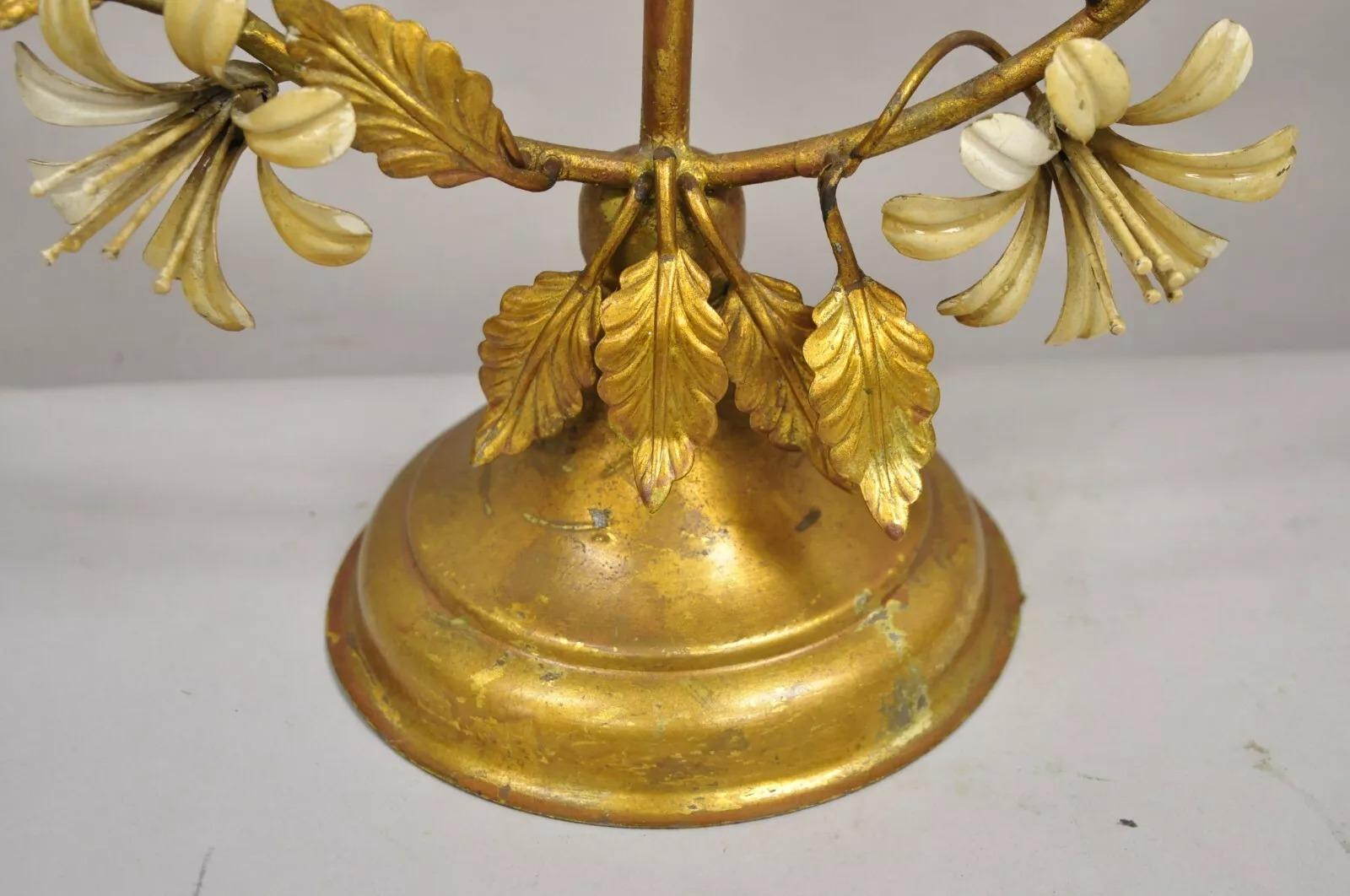 Vintage Italian Hollywood Regency Gold Gilt Iron Tole Metal Table Lamps - a Pair For Sale 2