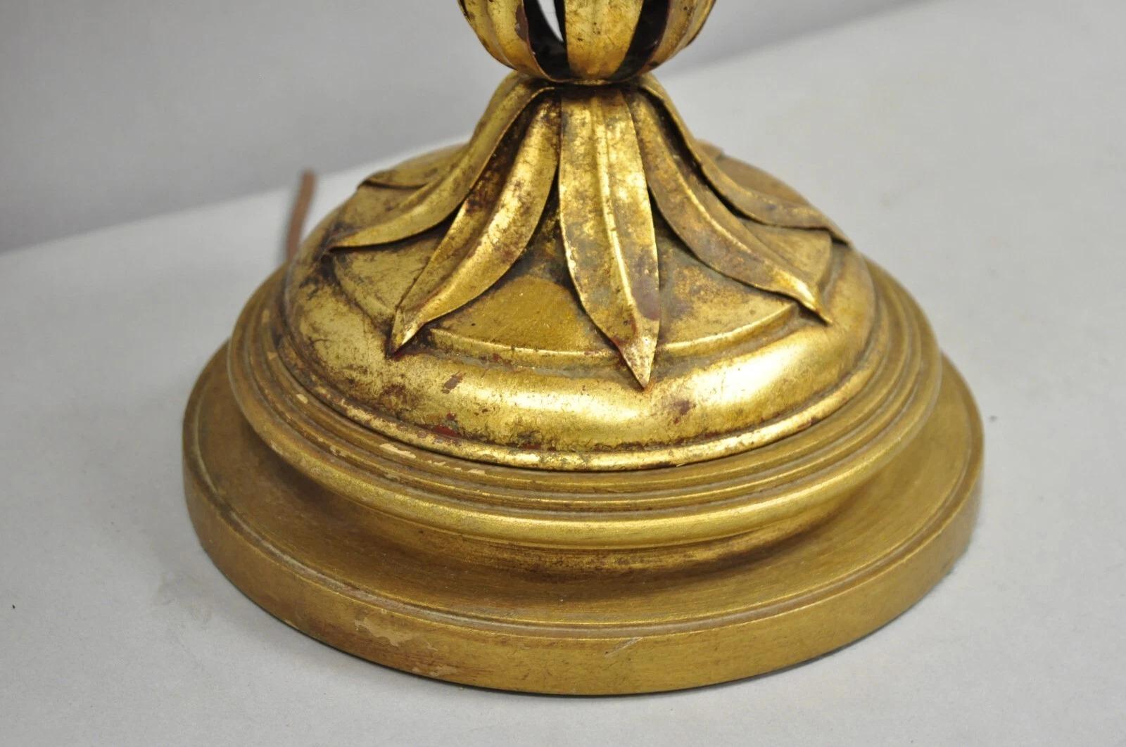 Vintage Italian Hollywood Regency Gold Gilt Iron White Tulip Flower Table Lamp For Sale 6