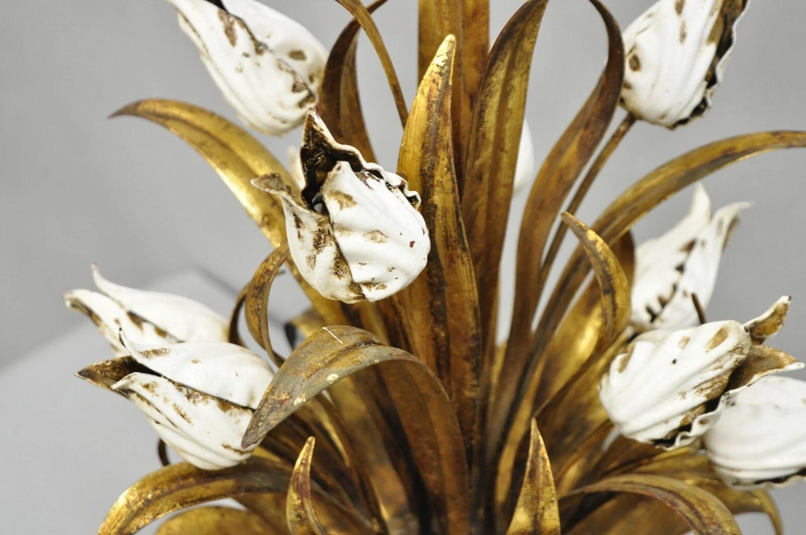 Vintage Italian Hollywood Regency Gold Gilt Iron White Tulip Flower Table Lamp For Sale 3