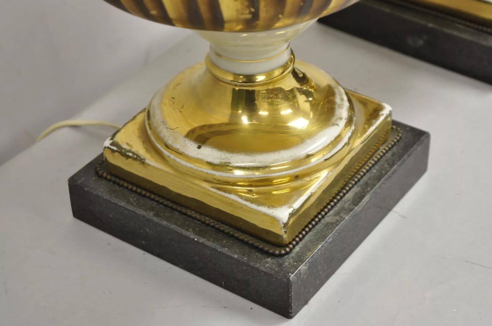 Vintage Italian Hollywood Regency Lámpara de mesa de piña de cristal pintada a mano - Pareja en venta 4