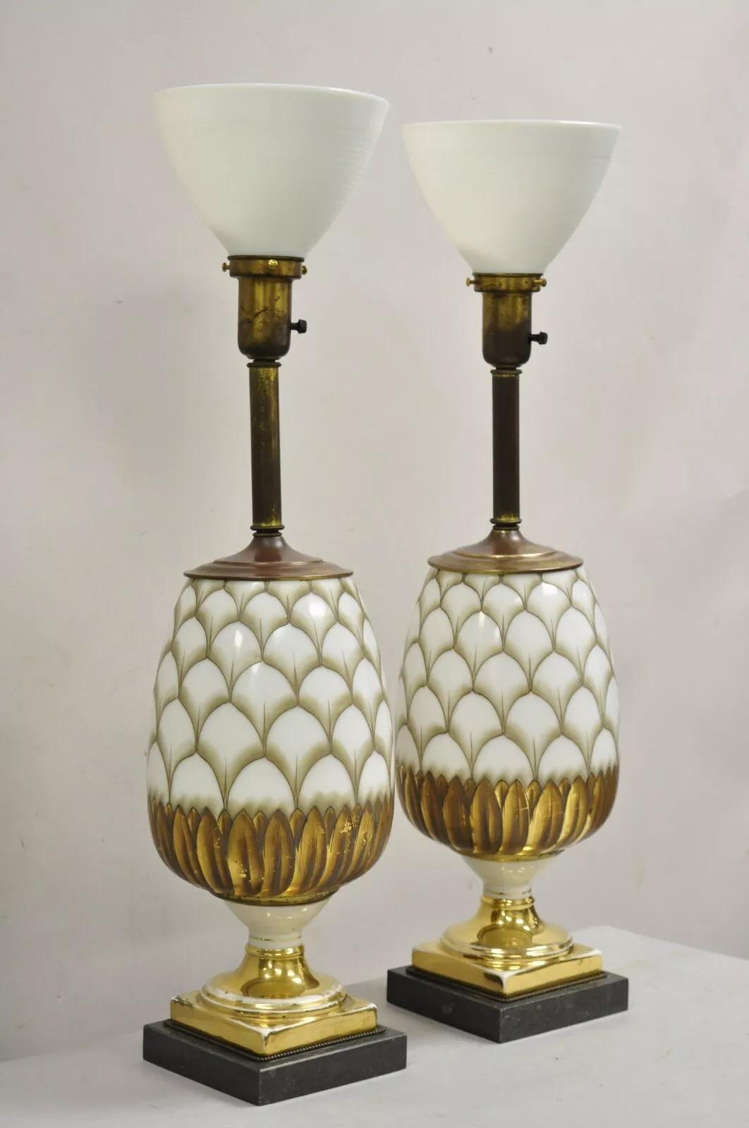 Vintage Italian Hollywood Regency Lámpara de mesa de piña de cristal pintada a mano - Pareja en venta 5