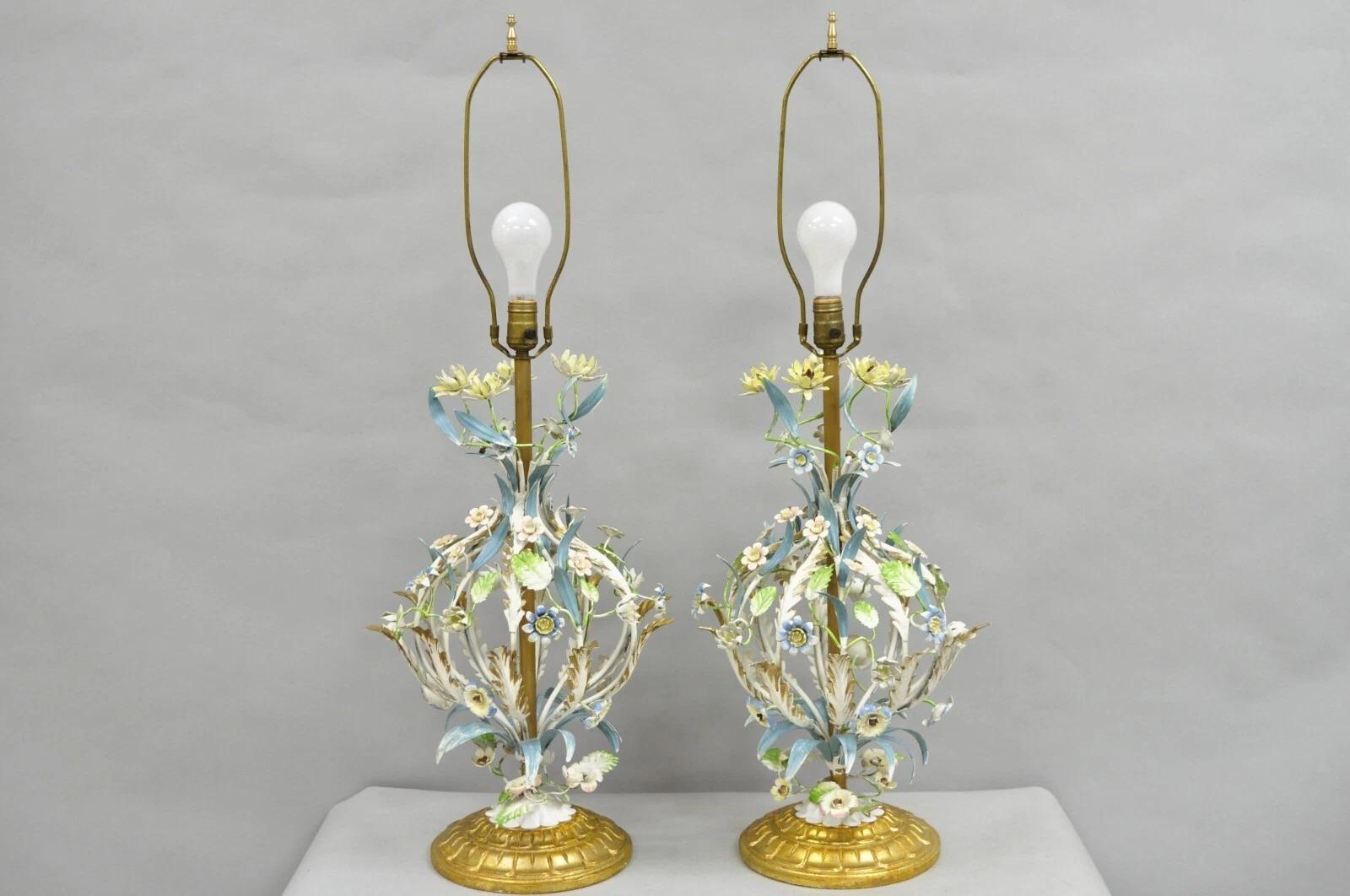 Vintage Italian Hollywood Regency Iron Tole Metal Painted Flower Table Lamp Pair For Sale 6