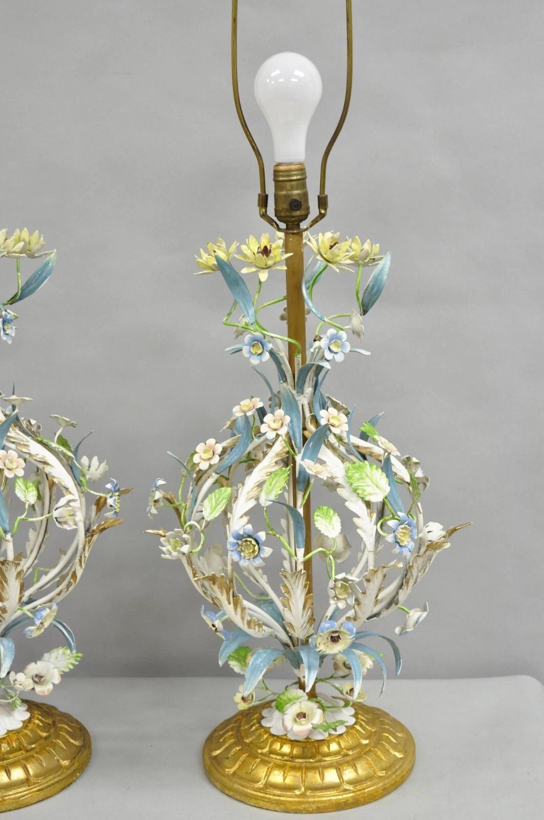Unknown Vintage Italian Hollywood Regency Iron Tole Metal Painted Flower Table Lamp Pair For Sale