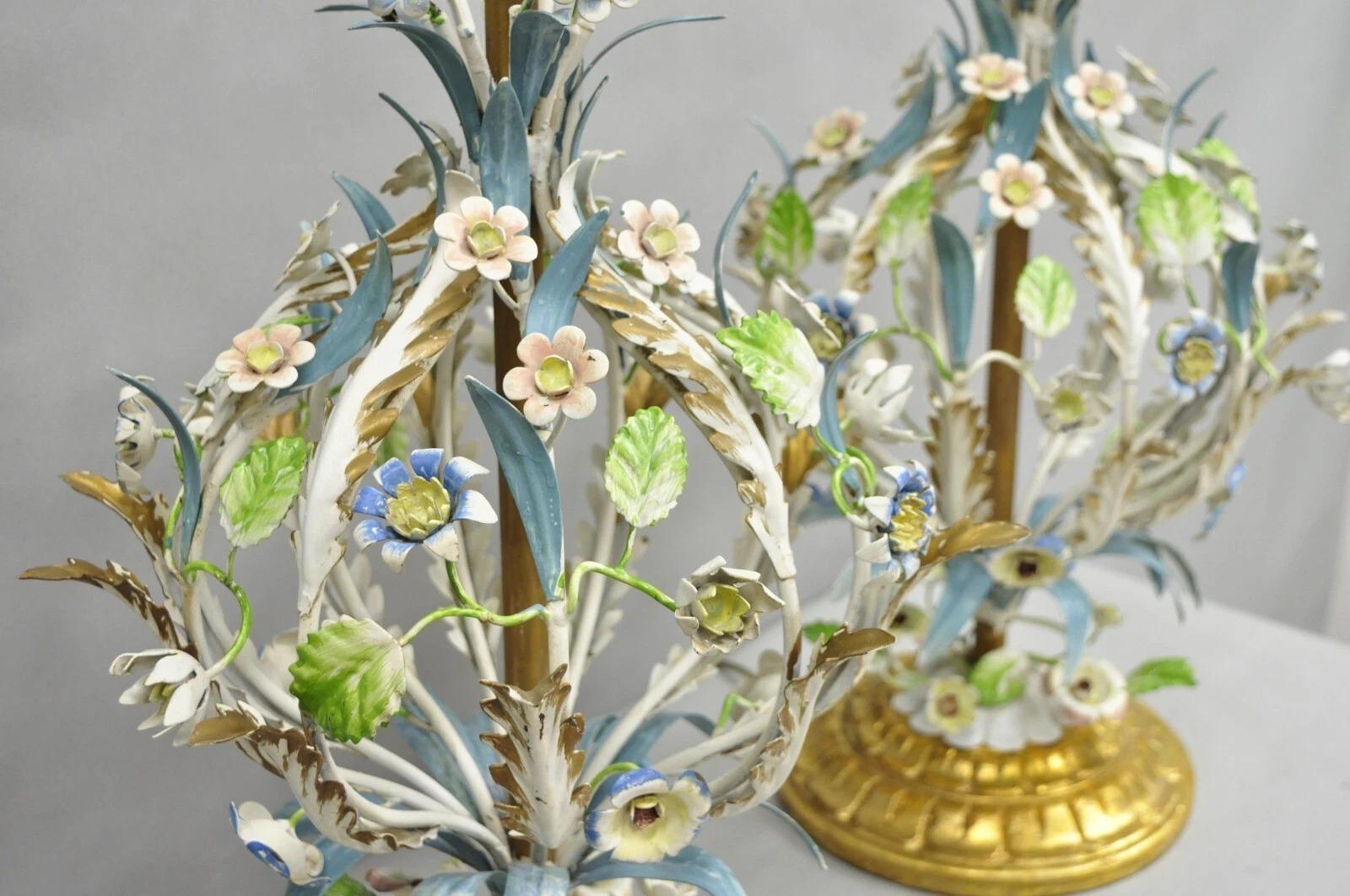 Vintage Italian Hollywood Regency Iron Tole Metal Painted Flower Table Lamp Pair For Sale 4