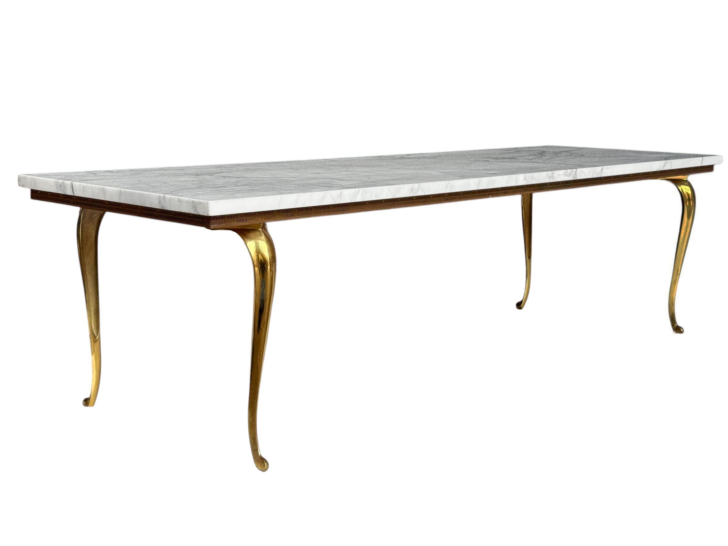 Vintage Italian Hollywood Regency Lange Rechteckige Marmor & Messing Couchtisch im Angebot 3