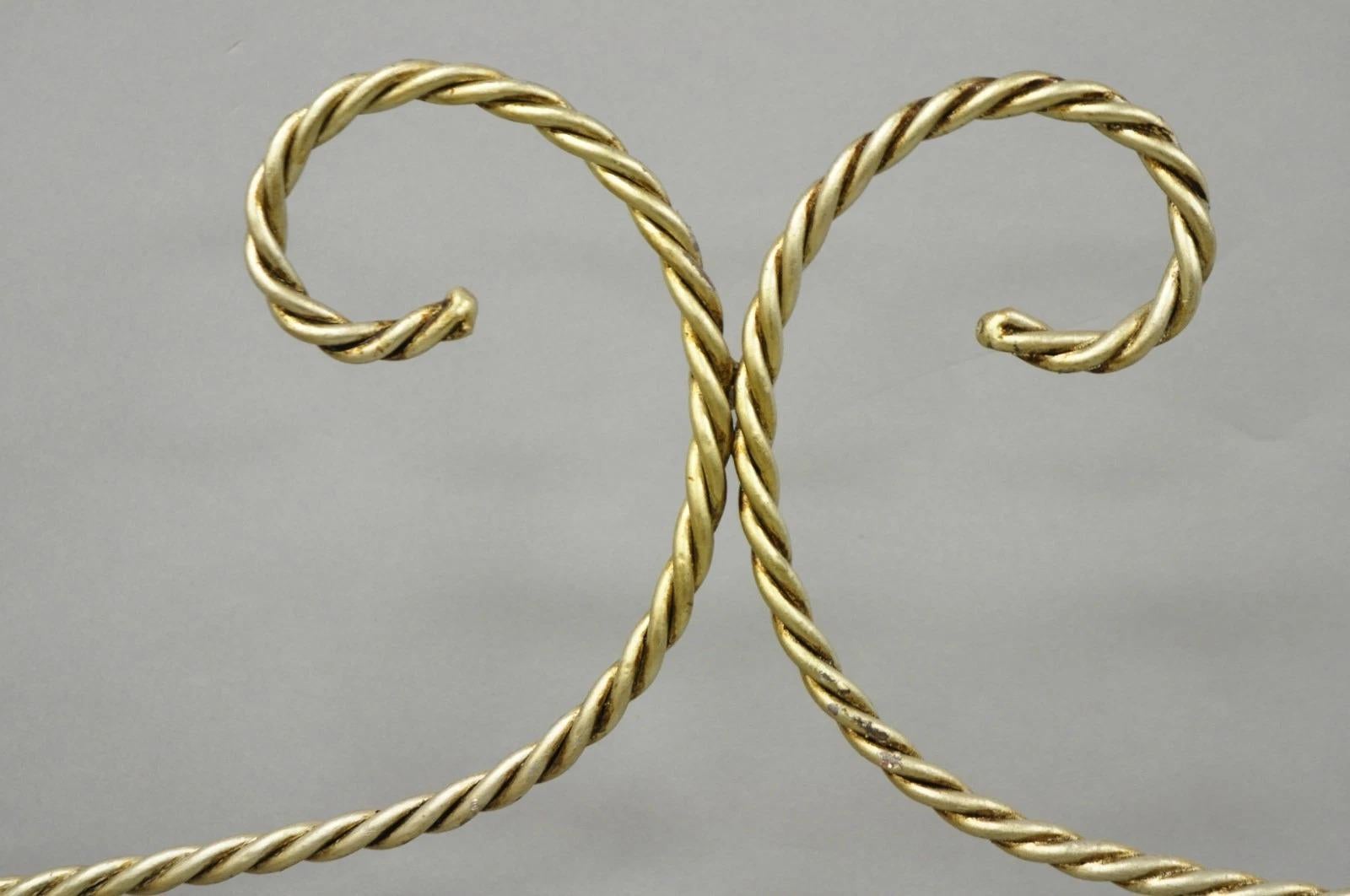 Vintage Italienisch Hollywood Regency Silber vergoldet Eisen Seil & Quaste 5 Tier Etagere im Zustand „Gut“ im Angebot in Philadelphia, PA