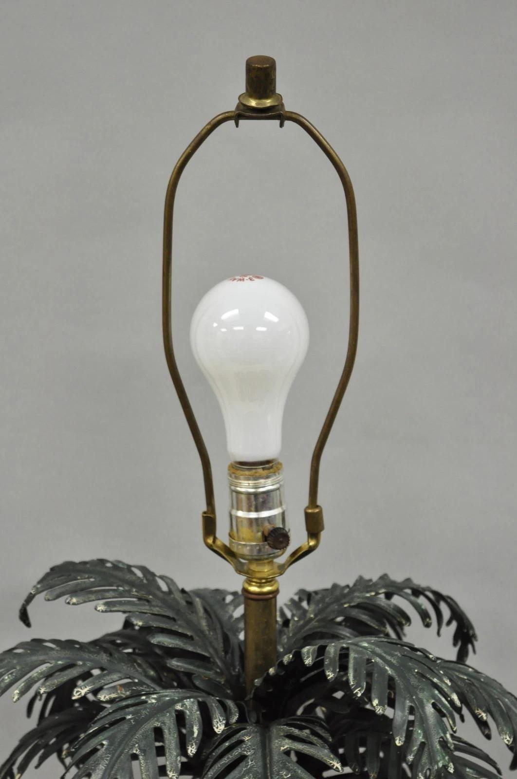 Unknown Vintage Italian Hollywood Regency Tole Metal Tropical Palm Tree Table Lamp For Sale