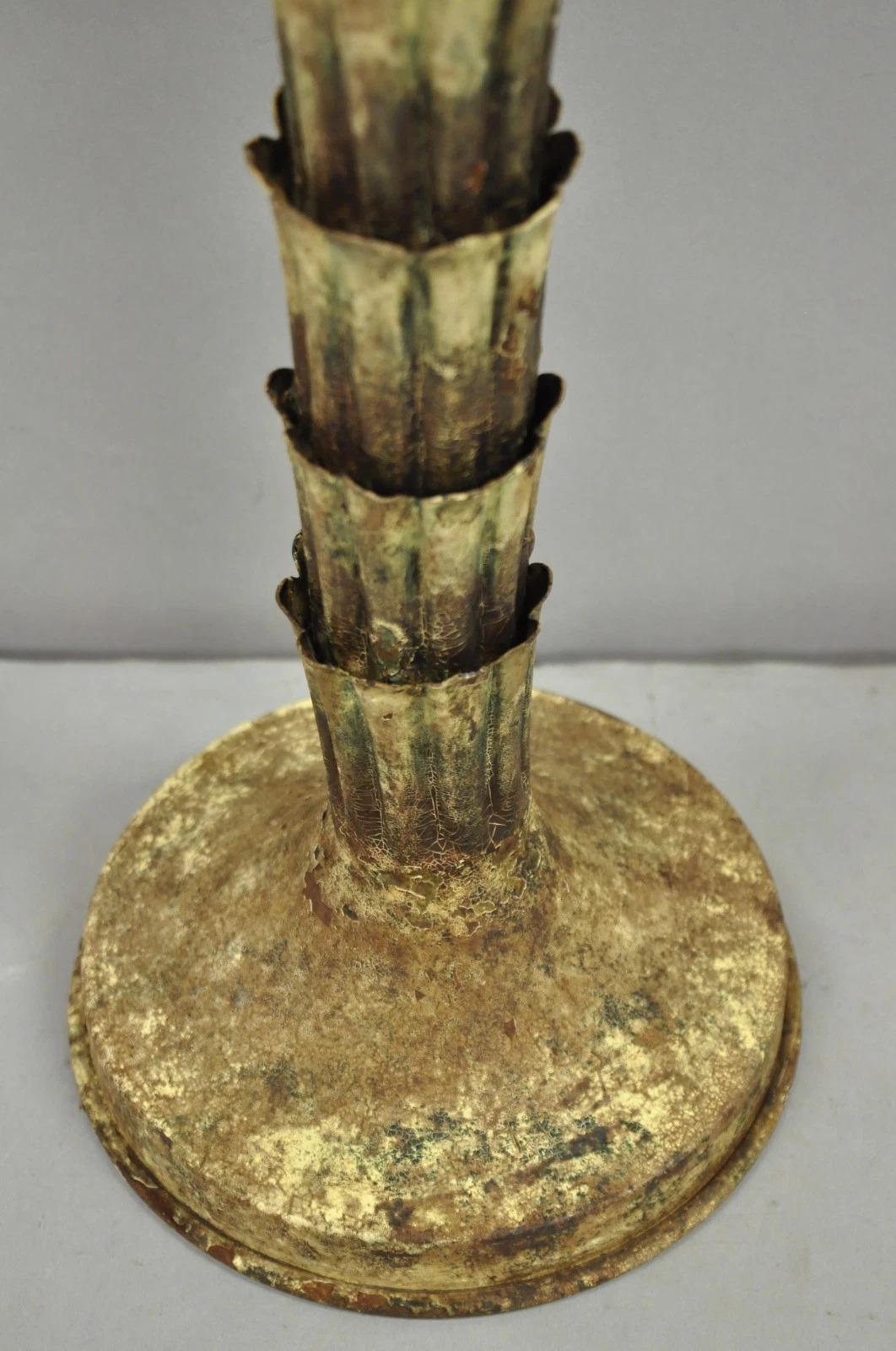 Vintage Italian Hollywood Regency Tole Metal Tropical Palm Tree Table Lamp For Sale 2