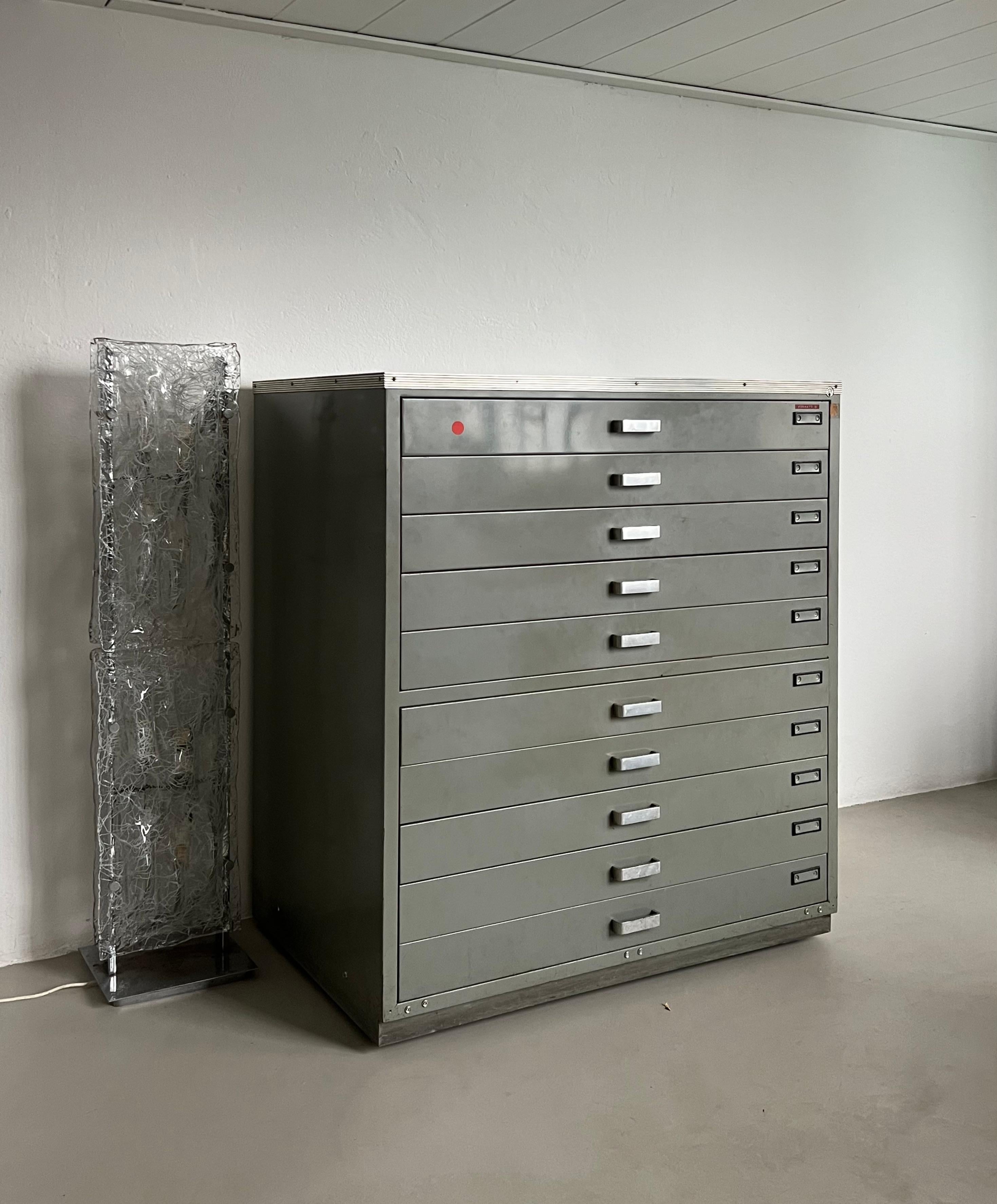 Mid-20th Century Vintage Italian Industrial Cabinet / drawers  for storage drawings and posters For Sale