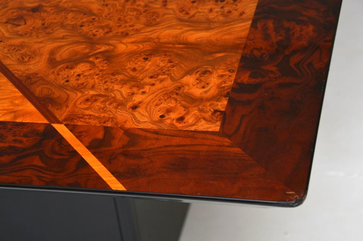 Table de salle à manger italienne vintage en loupe incrustée par Oscar Dell Arredamento en vente 1