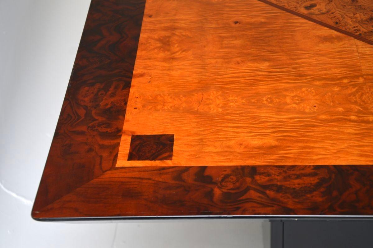 Table de salle à manger italienne vintage en loupe incrustée par Oscar Dell Arredamento en vente 2