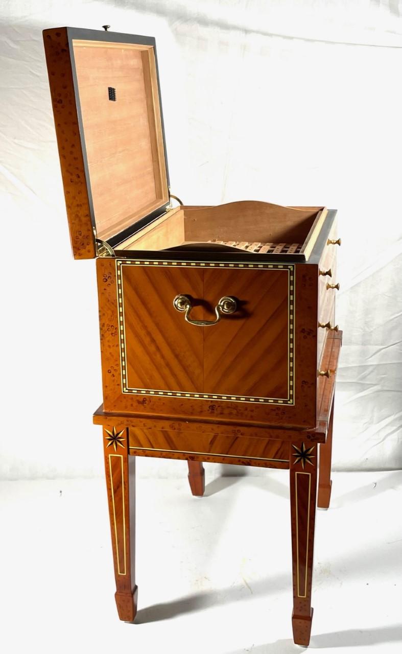 Vintage Italian Inlaid Cigar Humidor Chest Stand Side Table 4