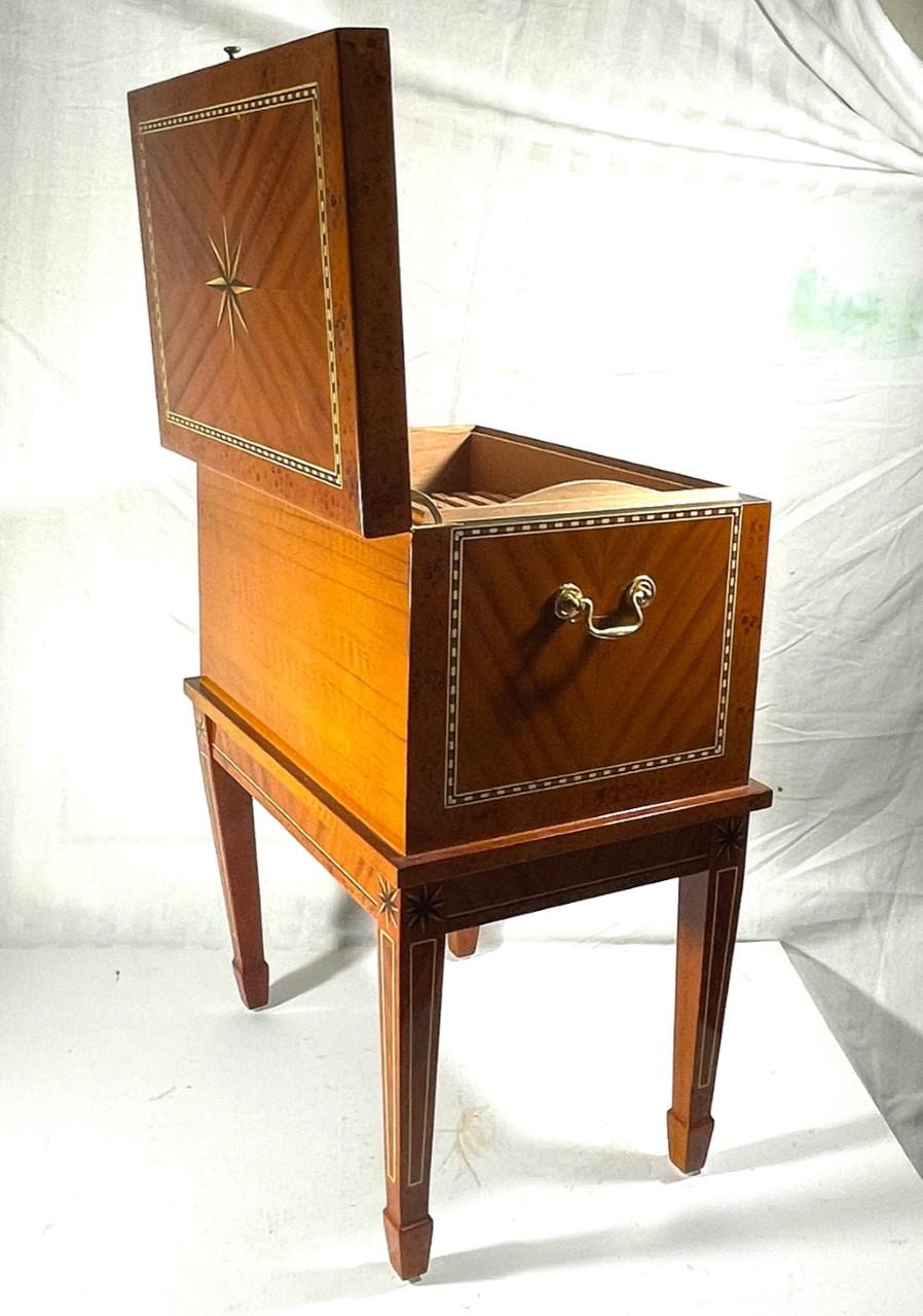 Vintage Italian Inlaid Cigar Humidor Chest Stand Side Table 5