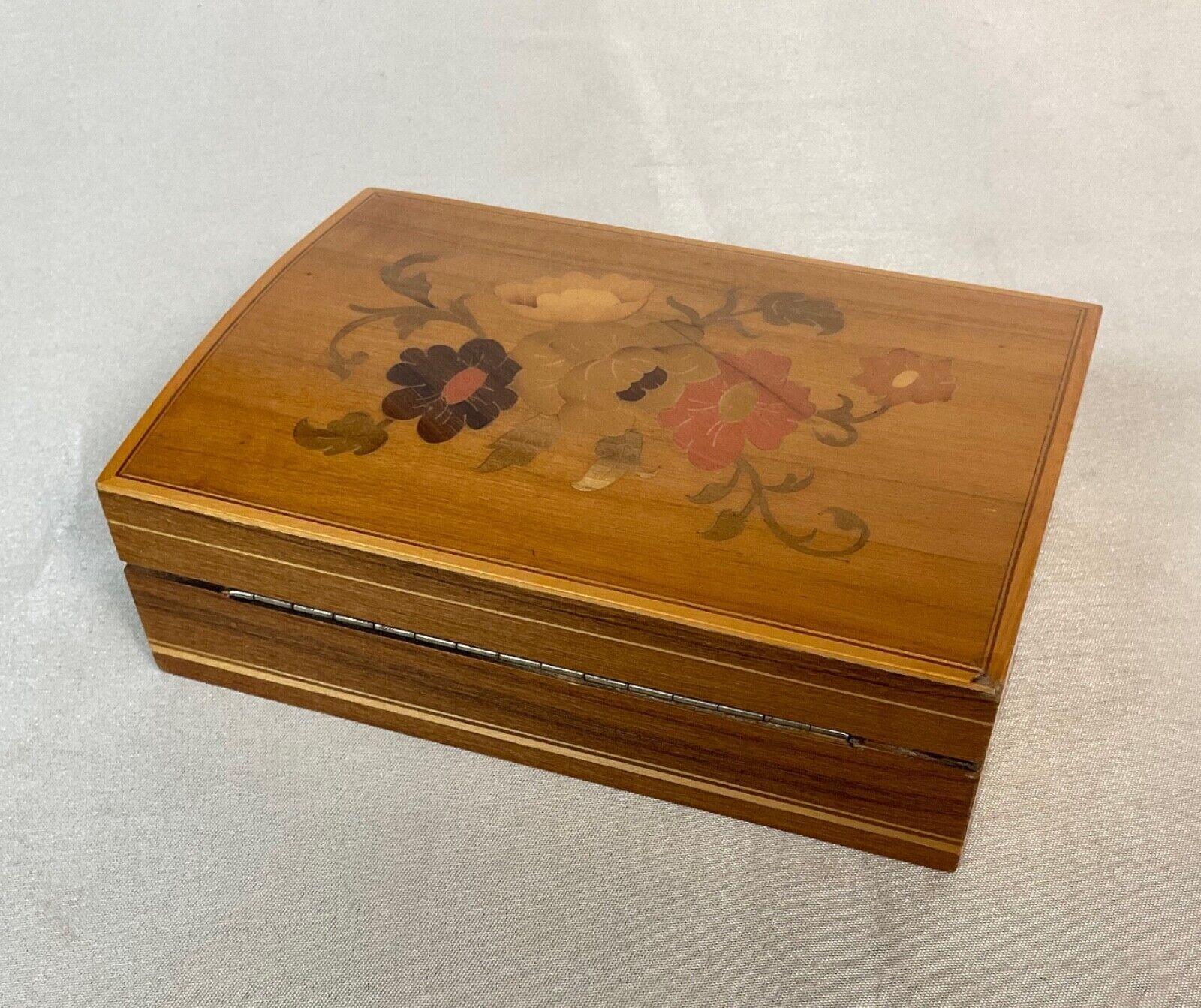 Vintage Italienisch Intarsien Holz Blumen-Box, 20. Jahrhundert - 2Y595 im Angebot 6