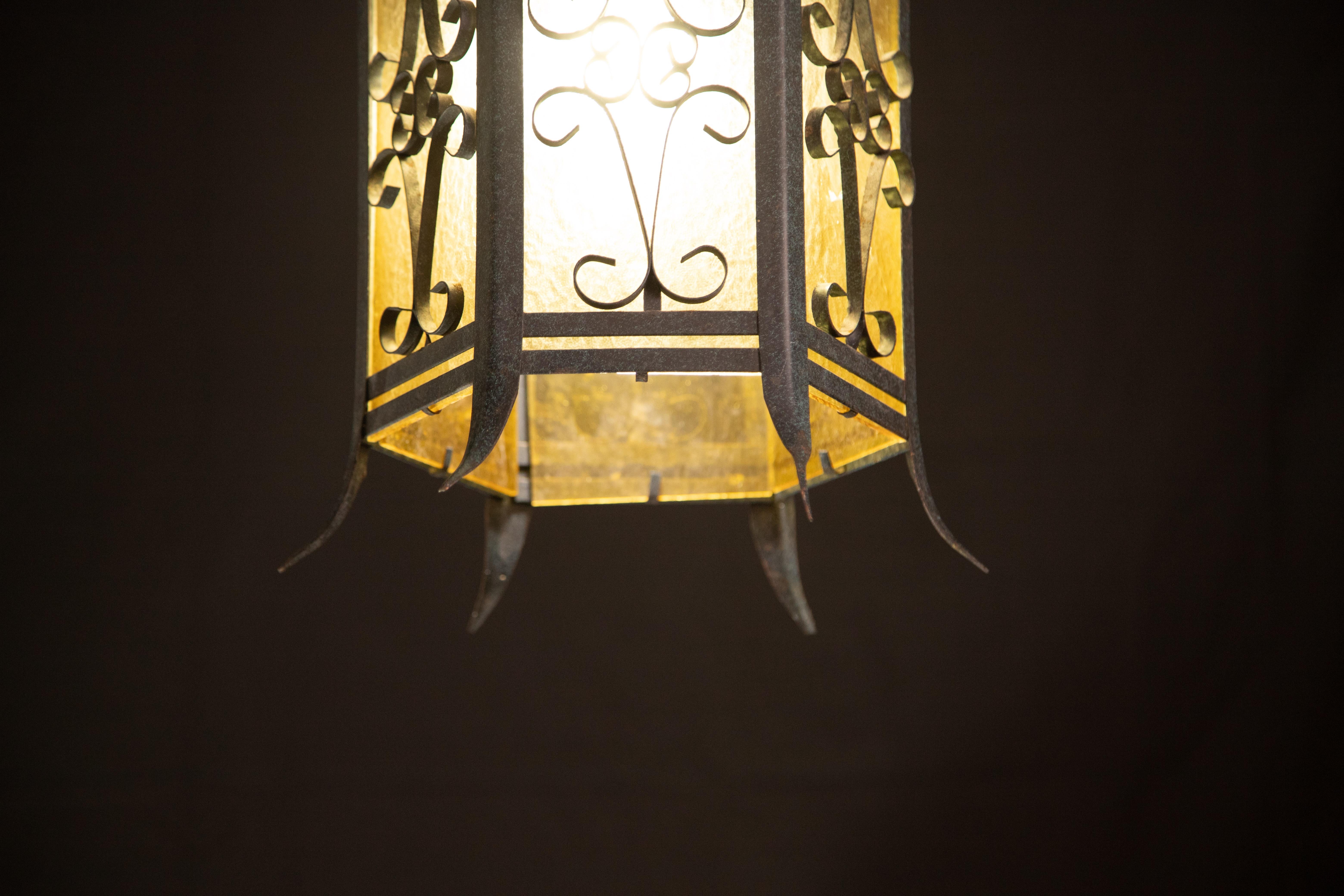 Vintage Italian Iron and Glass Lantern, 1960s In Good Condition For Sale In Roma, IT