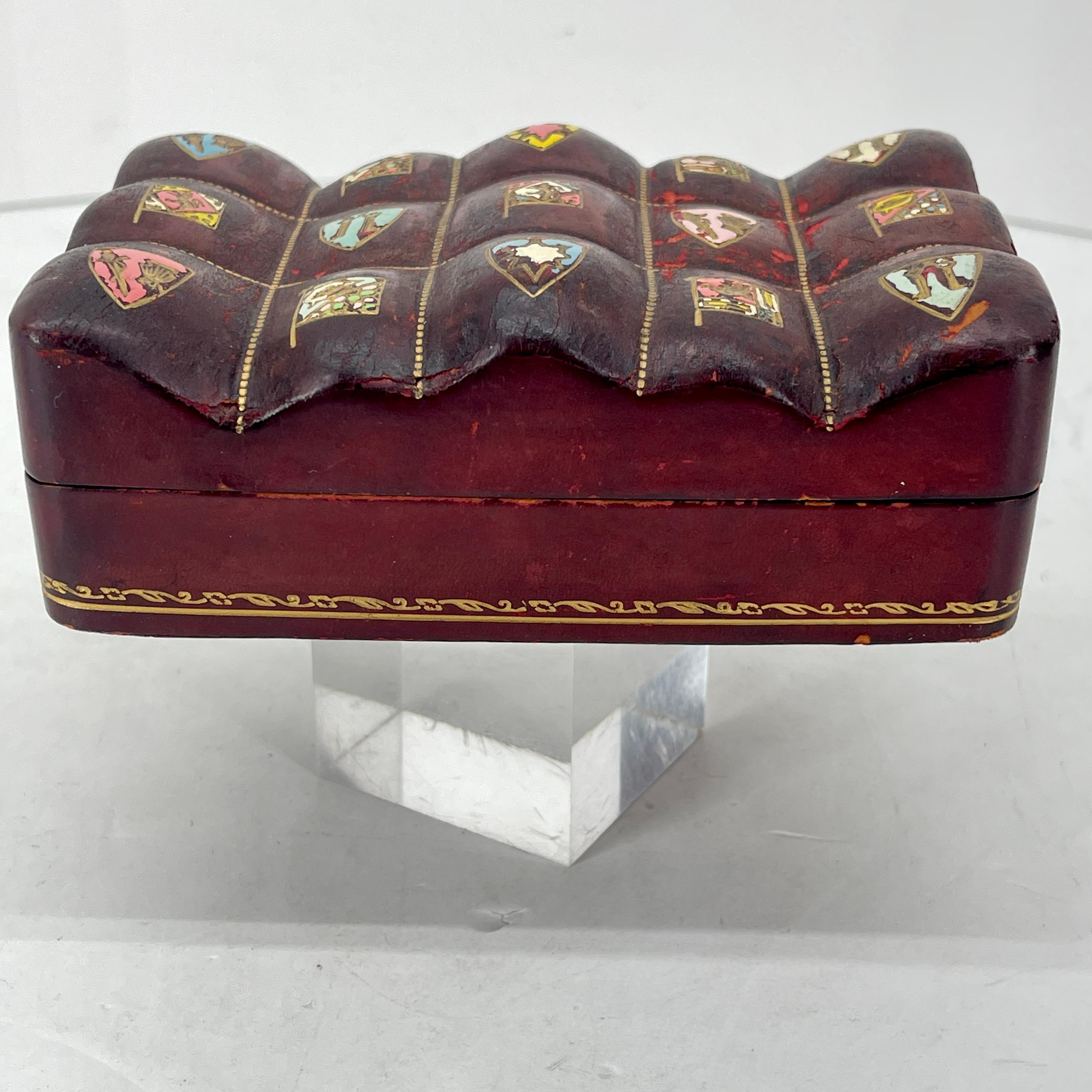 Vintage Italian Jewelry Box in Burgundy Leather, Circa 1950's For Sale 2