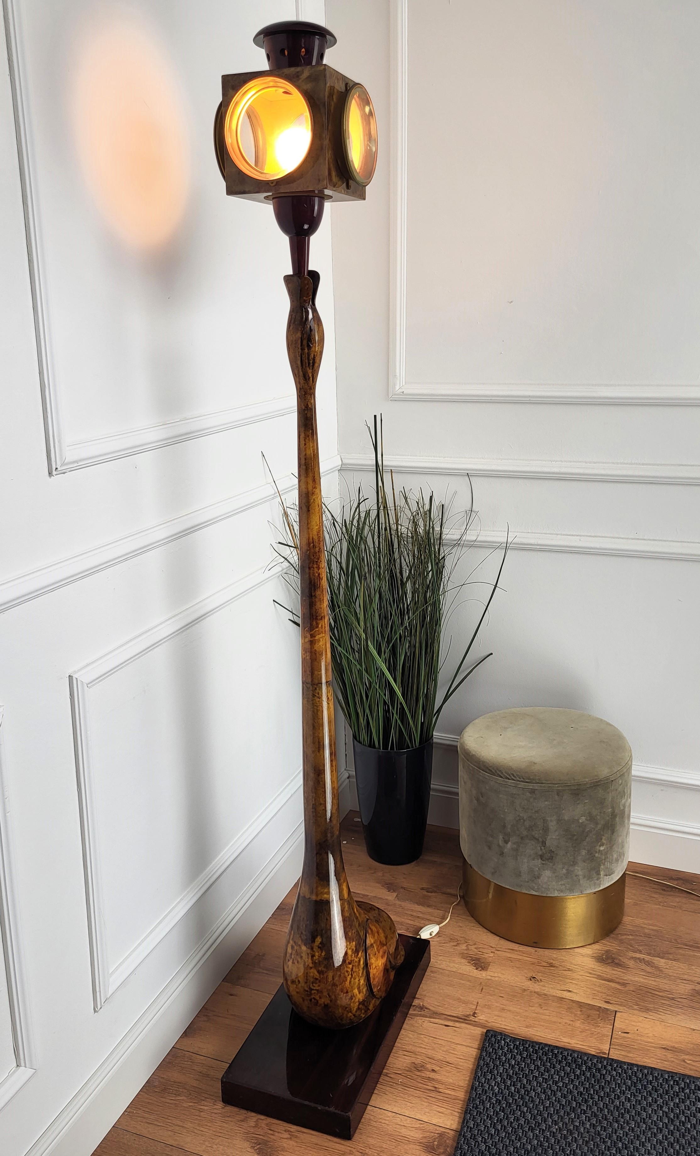 Very beautiful, important and extremely rare Italian Mid-Century floor lamp by Aldo Tura. 

The stunning and striking design depicts a long necked goose supporting the typical Tura's lantern with four glass sides. This great piece is made from