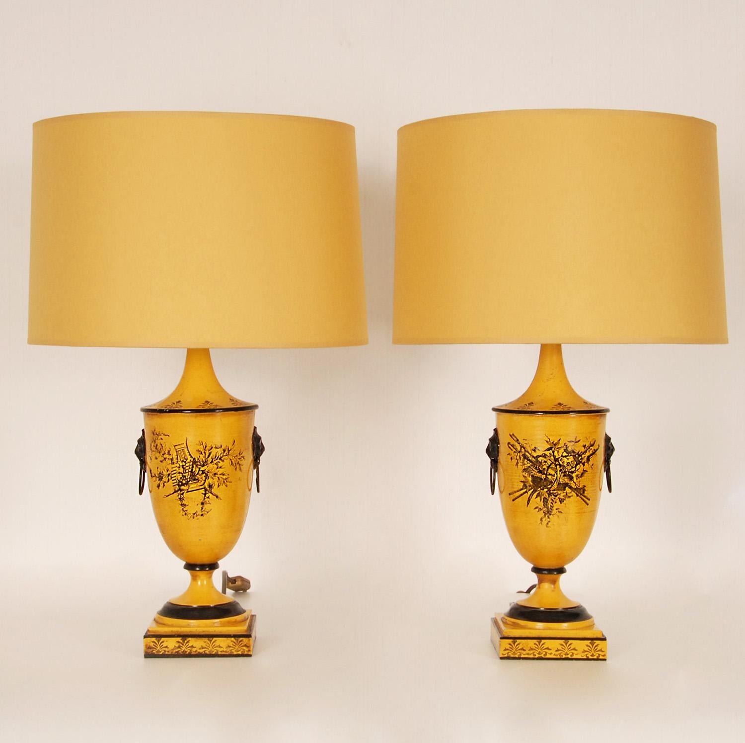  pair vintage 1960s traditional Italian tole lamps with matching lampshades.
Material: Tole and fabric
Style: Traditional Italian, French Country, French provincial, Louis XVI, Neoclassical, Vintage, Mid Century, Traditional, Classic
Design: In the