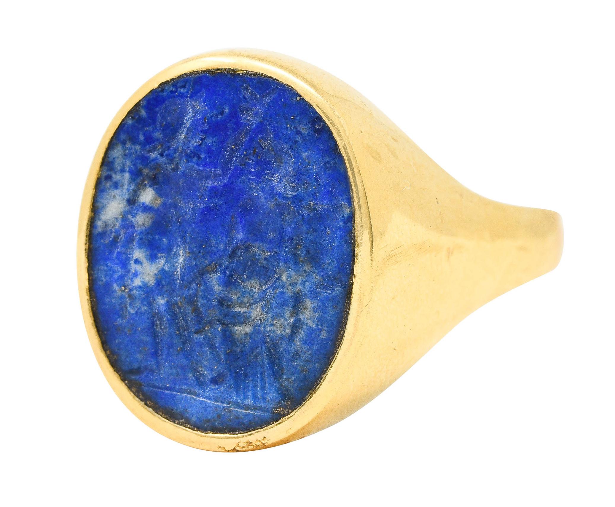 Contemporary Vintage Italian Lapis Lazuli 18 Karat Yellow Gold Unisex Intaglio Signet Ring