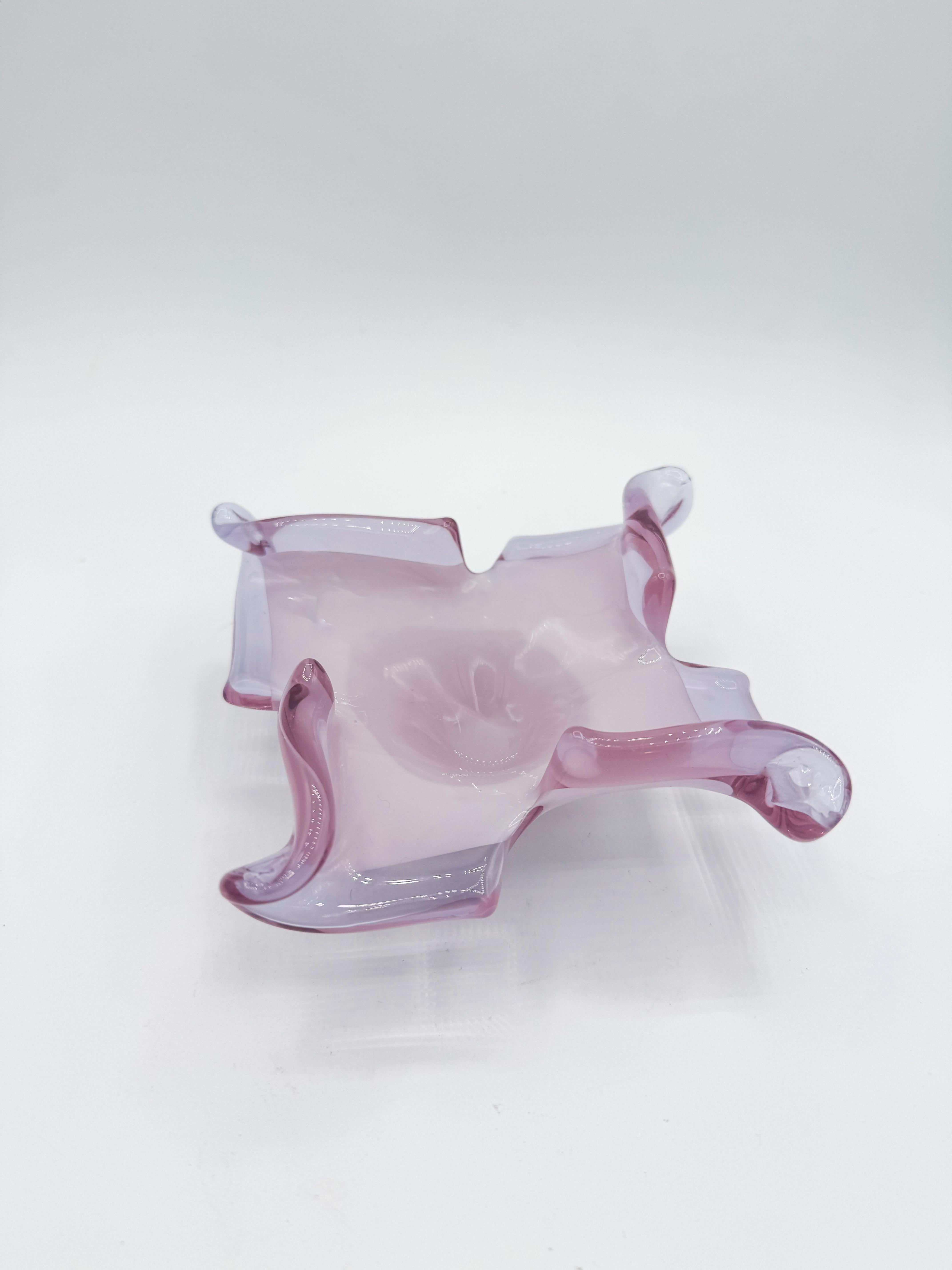 Mid-Century Modern Vintage Italian Lavender Art Glass Dish with Swirled Edges by V.A.N. Crystal For Sale