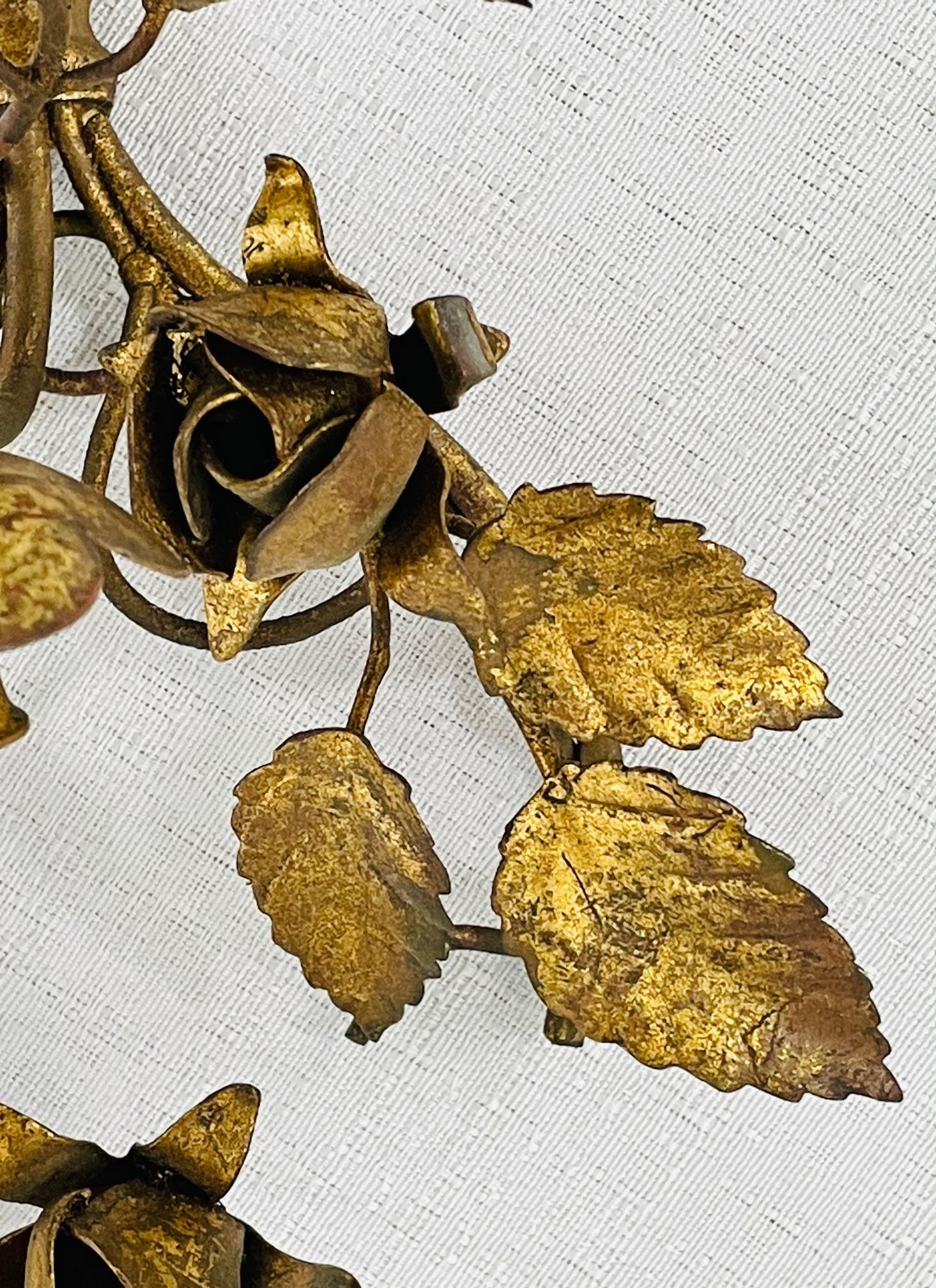 Vintage Italian leaf Design Gilt Gold Tole Metal Candle Wall Sconce, a Pair  For Sale 5