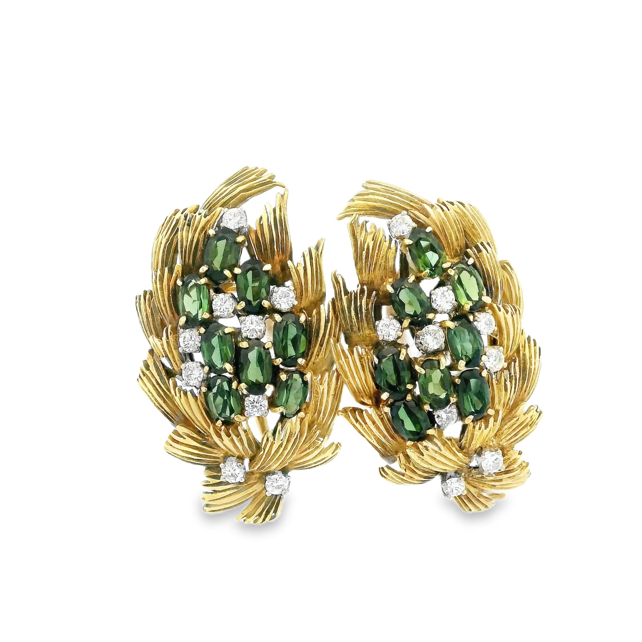 Orecchini d'epoca in oro 18 carati con tormalina e diamanti a motivo di foglie, 1,8ct. in vendita 4