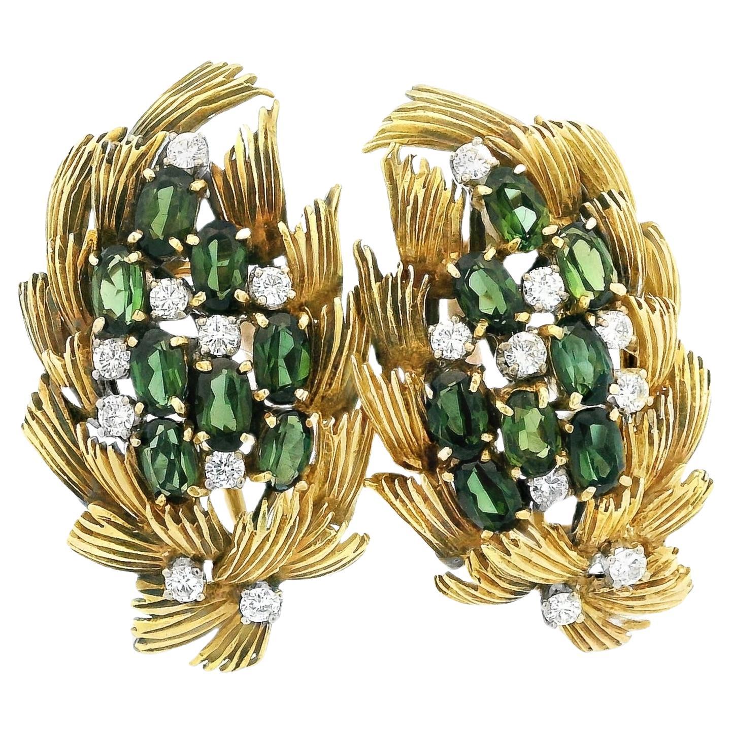 Orecchini d'epoca in oro 18 carati con tormalina e diamanti a motivo di foglie, 1,8ct. in vendita