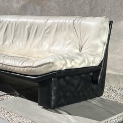 Vintage Italian Leather Postmodern Sofa by Nicoletti Salotti, circa 1980