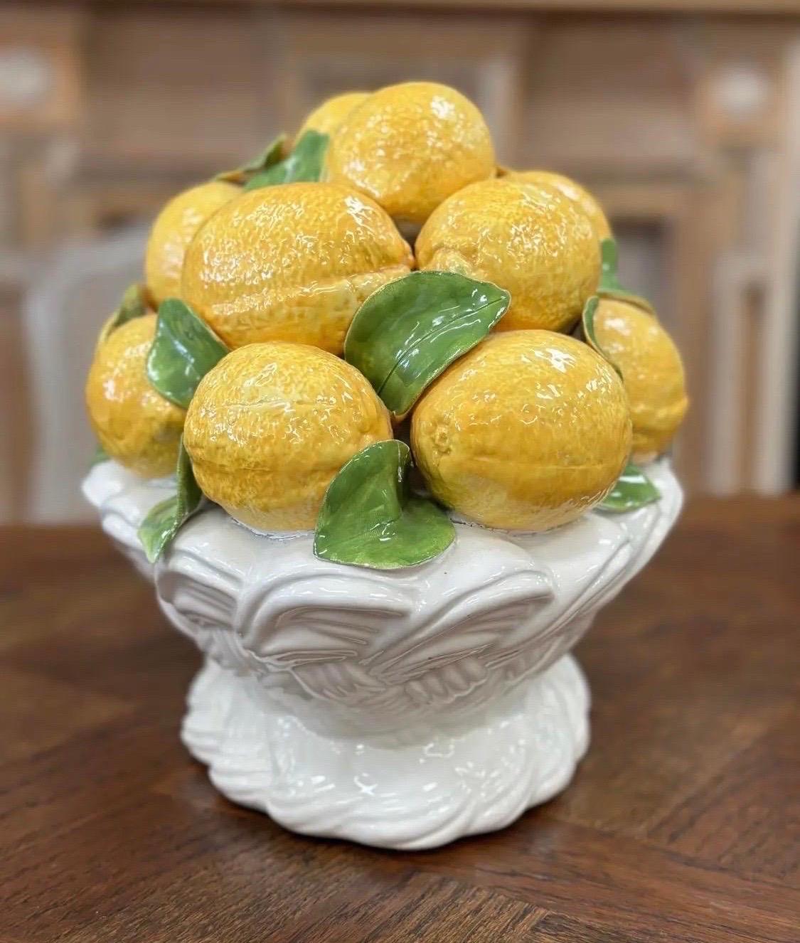 Topiario de centro de mesa de cerámica esmaltada con limón italiano vintage Pintado a mano