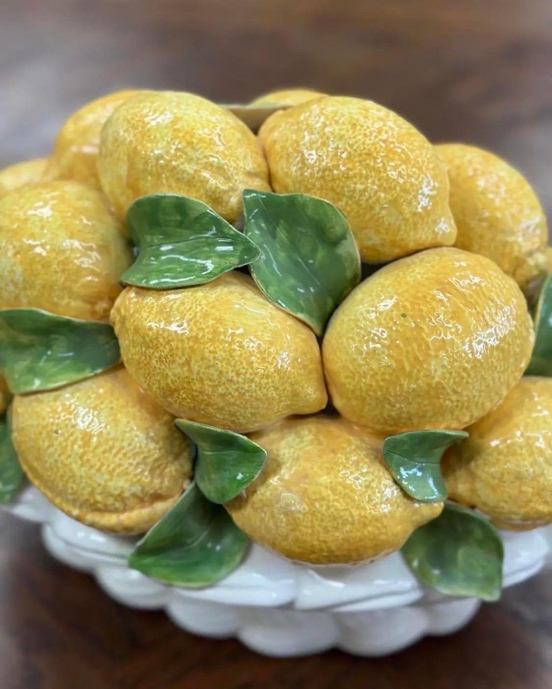 Topiario de centro de mesa de cerámica esmaltada con limón italiano vintage en Bueno Estado en Atlanta, GA