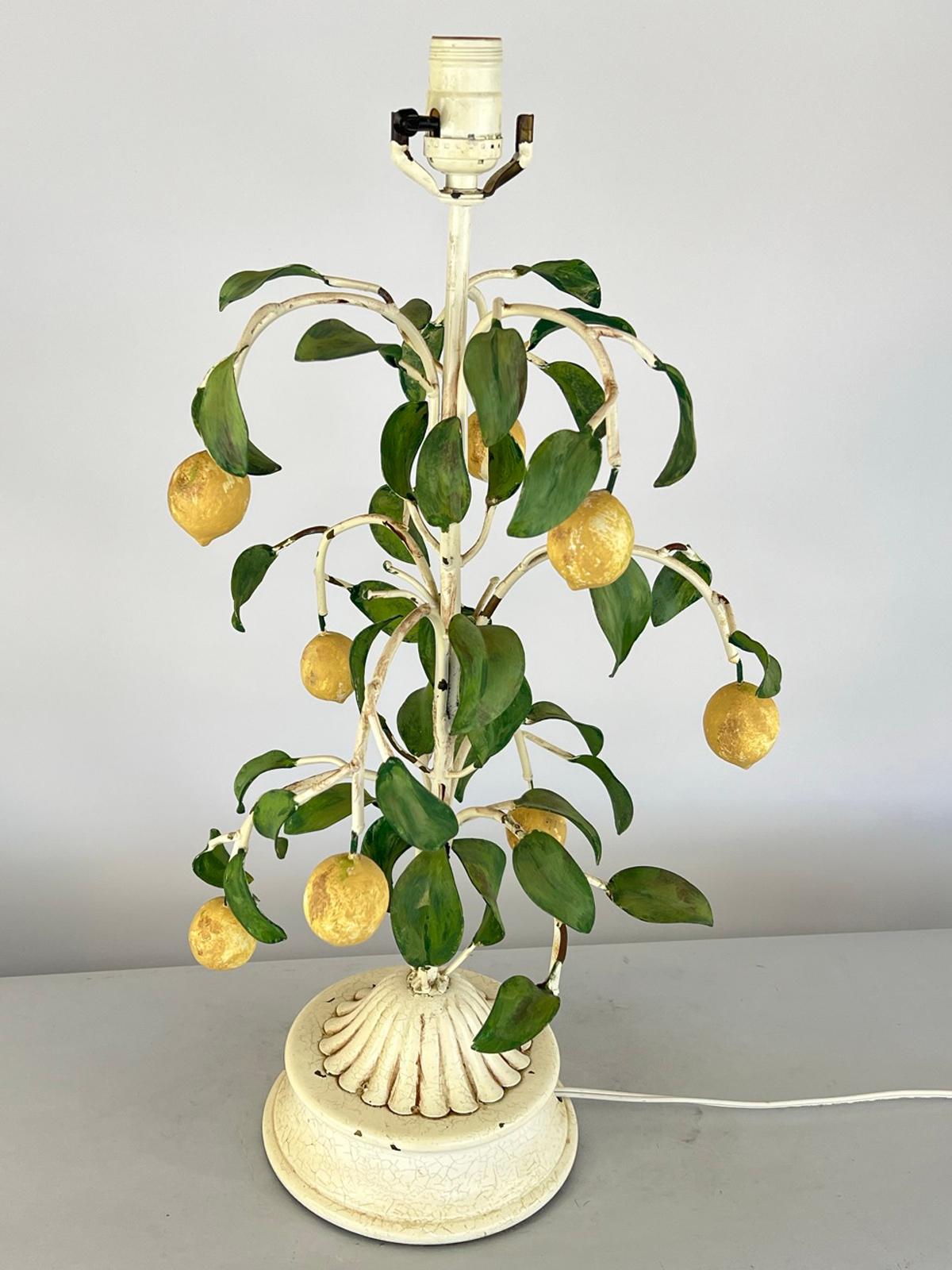 Vintage Italian Lemon Tree Table Lamp In Fair Condition For Sale In West Palm Beach, FL