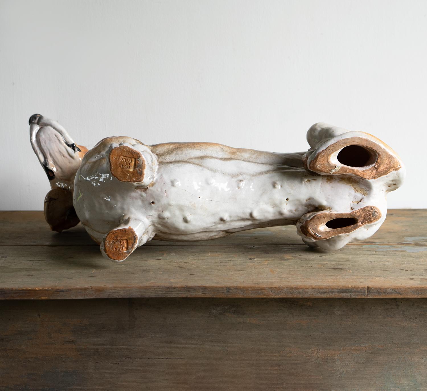 Scultura a grandezza naturale di bassotto in ceramica italiana, 1960 Mid Century Sausage Dog in vendita 2