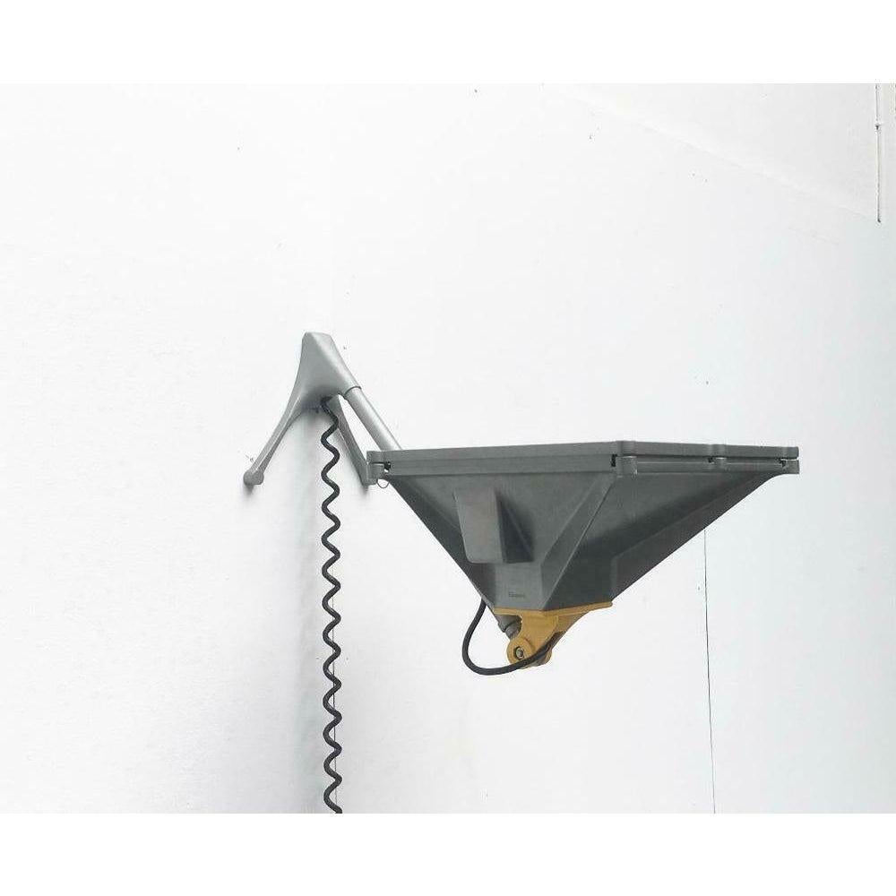 Vintage Italian Lingotto Wall Lamp de Renzo Piano, años 90 en venta 2