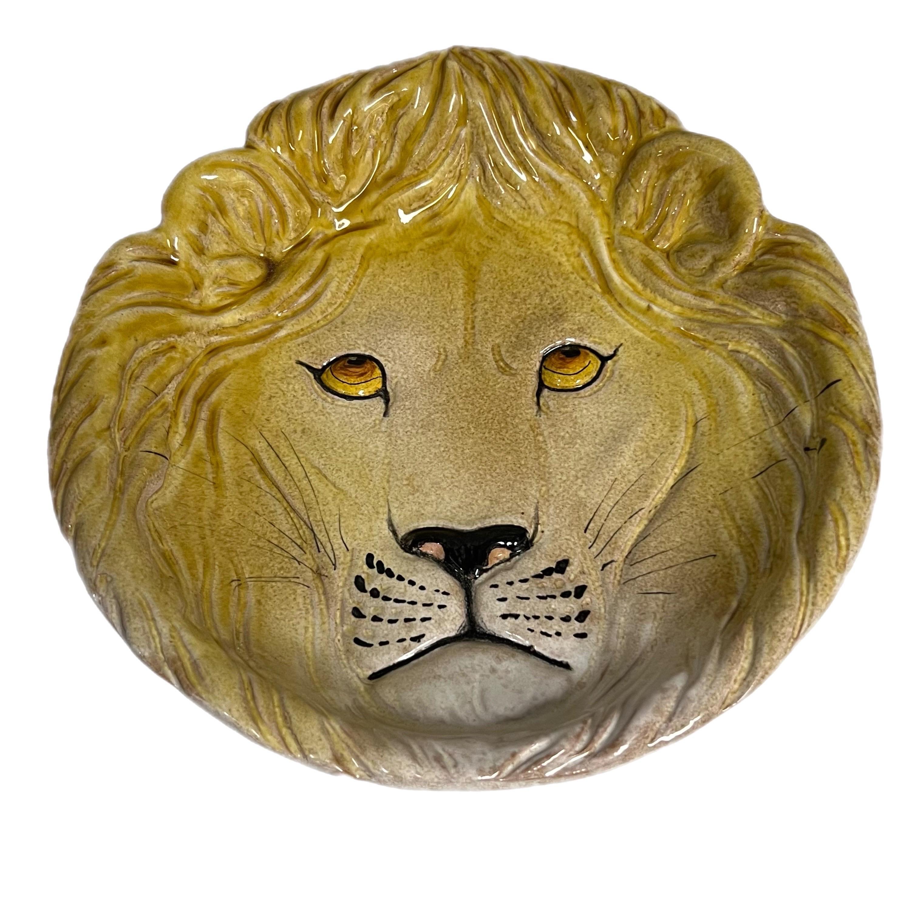 Vintage Lion Head Ceramic Art Sculpture Display Plate 
Big Cats Collection Made In Italy  8 1/2